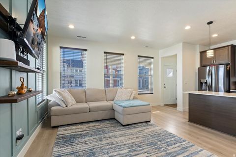 Tiny photo for 11764 S LEANDER DR, South Jordan, UT 84009 (MLS # 2153350)