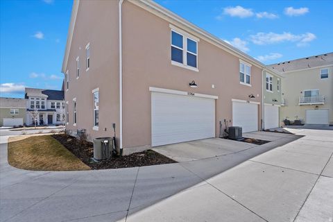 Tiny photo for 11764 S LEANDER DR, South Jordan, UT 84009 (MLS # 2153350)