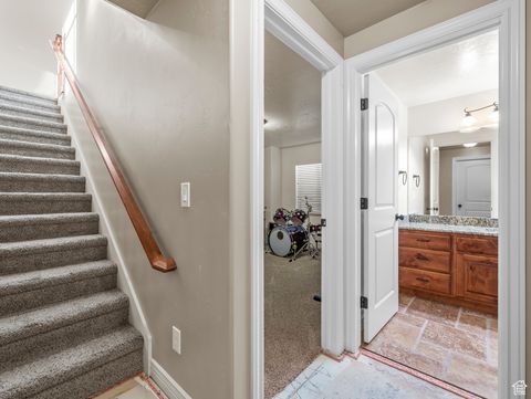 Tiny photo for 1567 S 910 W, Payson, UT 84651 (MLS # 2119699)