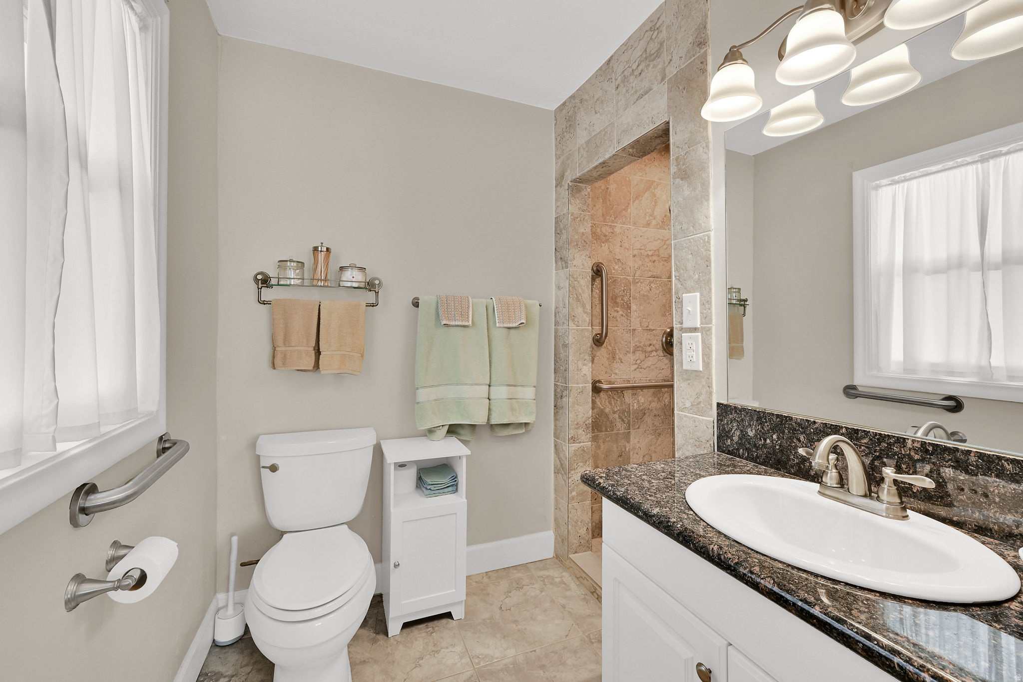 NOB HILL - Residential