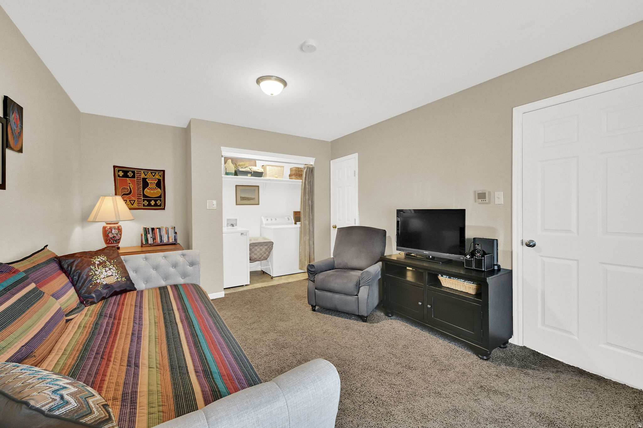 NOB HILL - Residential