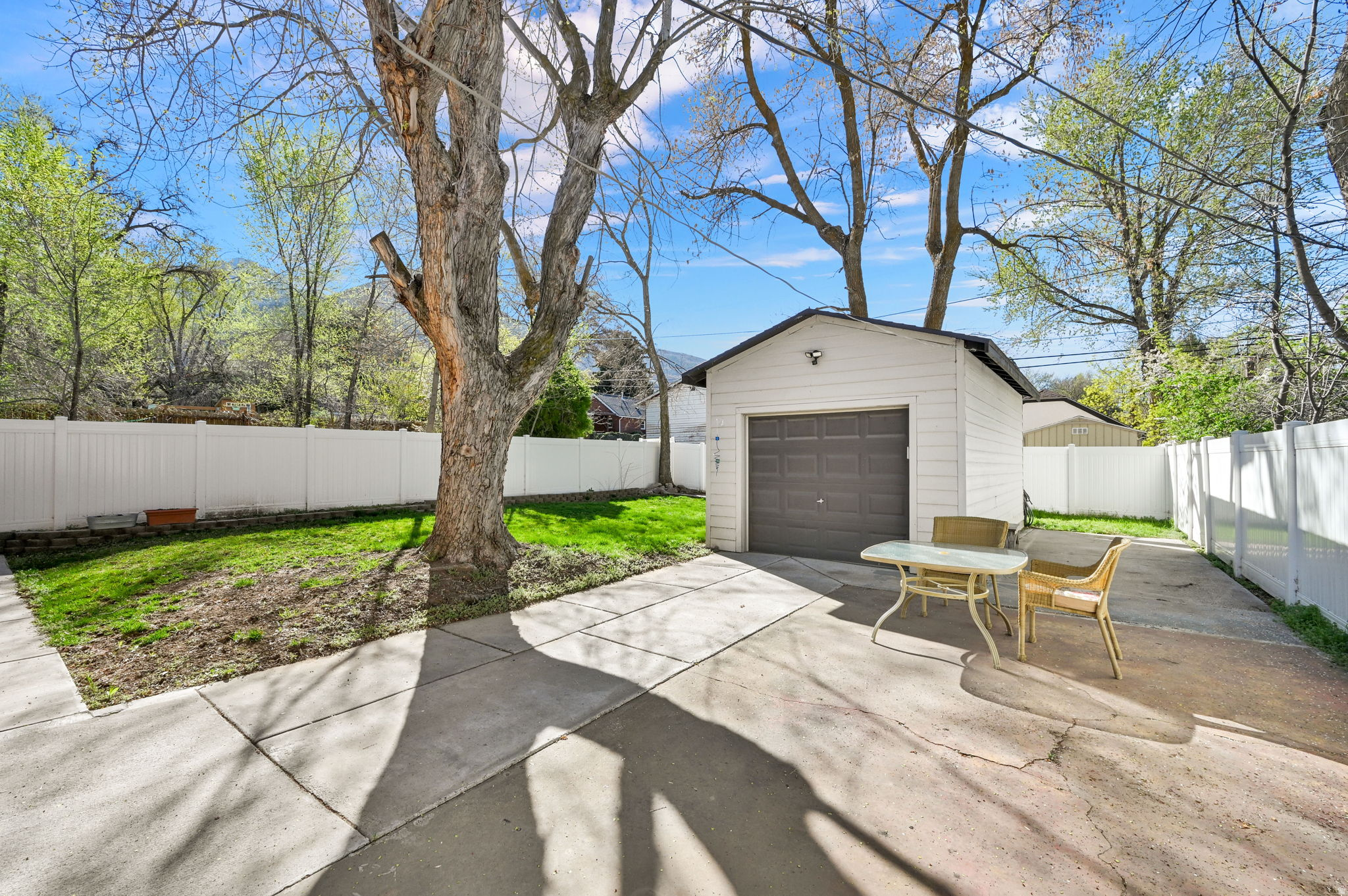 NOB HILL - Residential