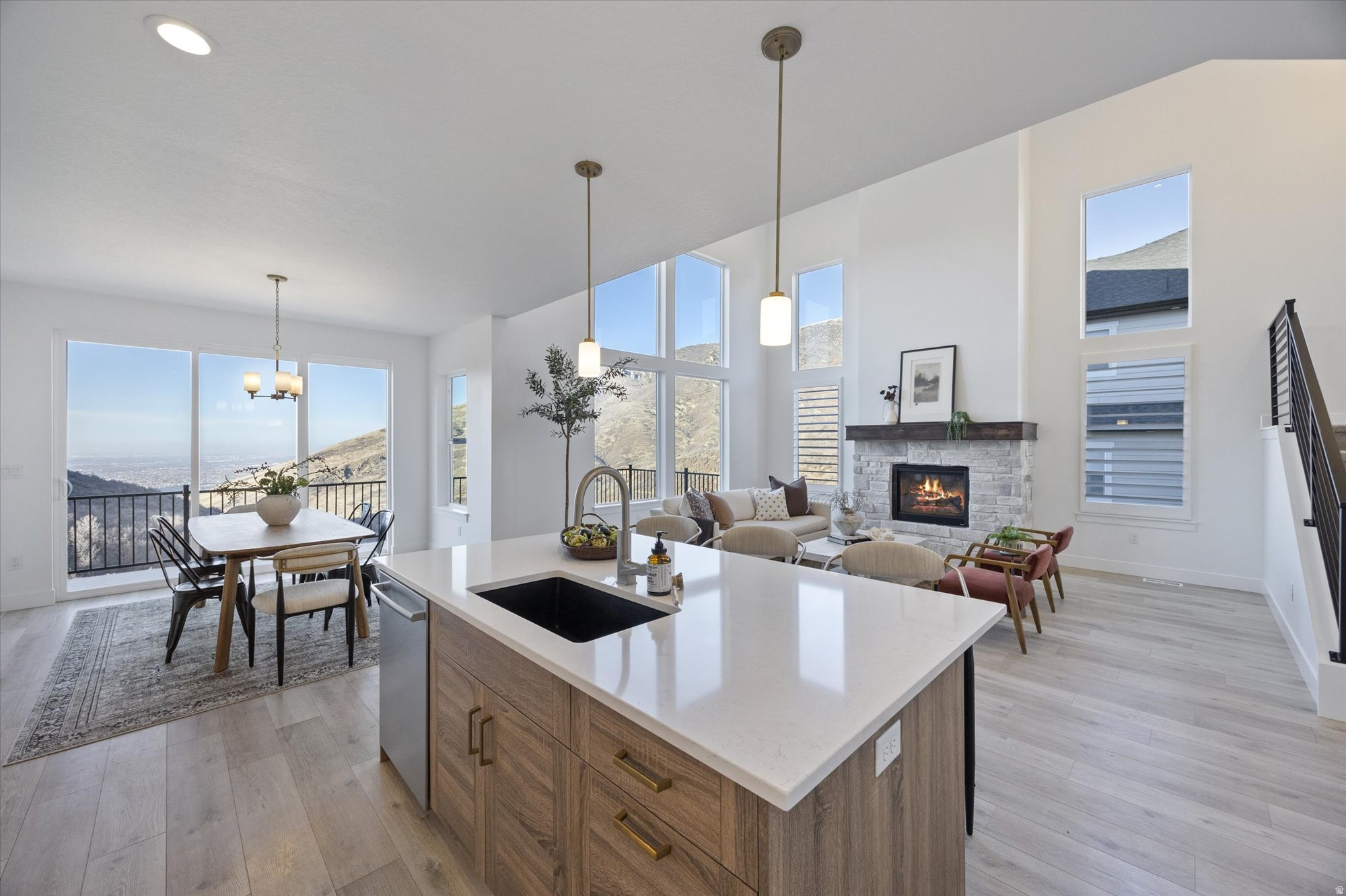 HIDDEN CANYON - Residential