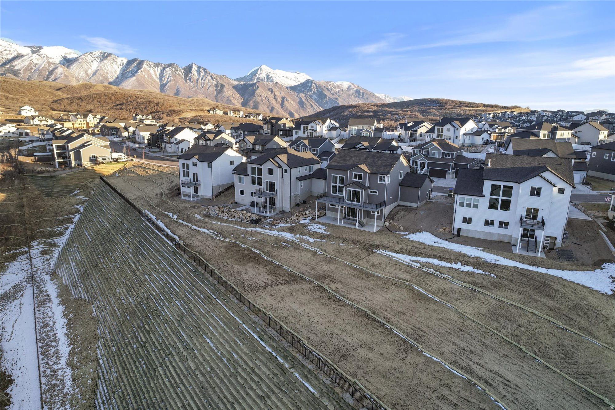 HIDDEN CANYON - Residential