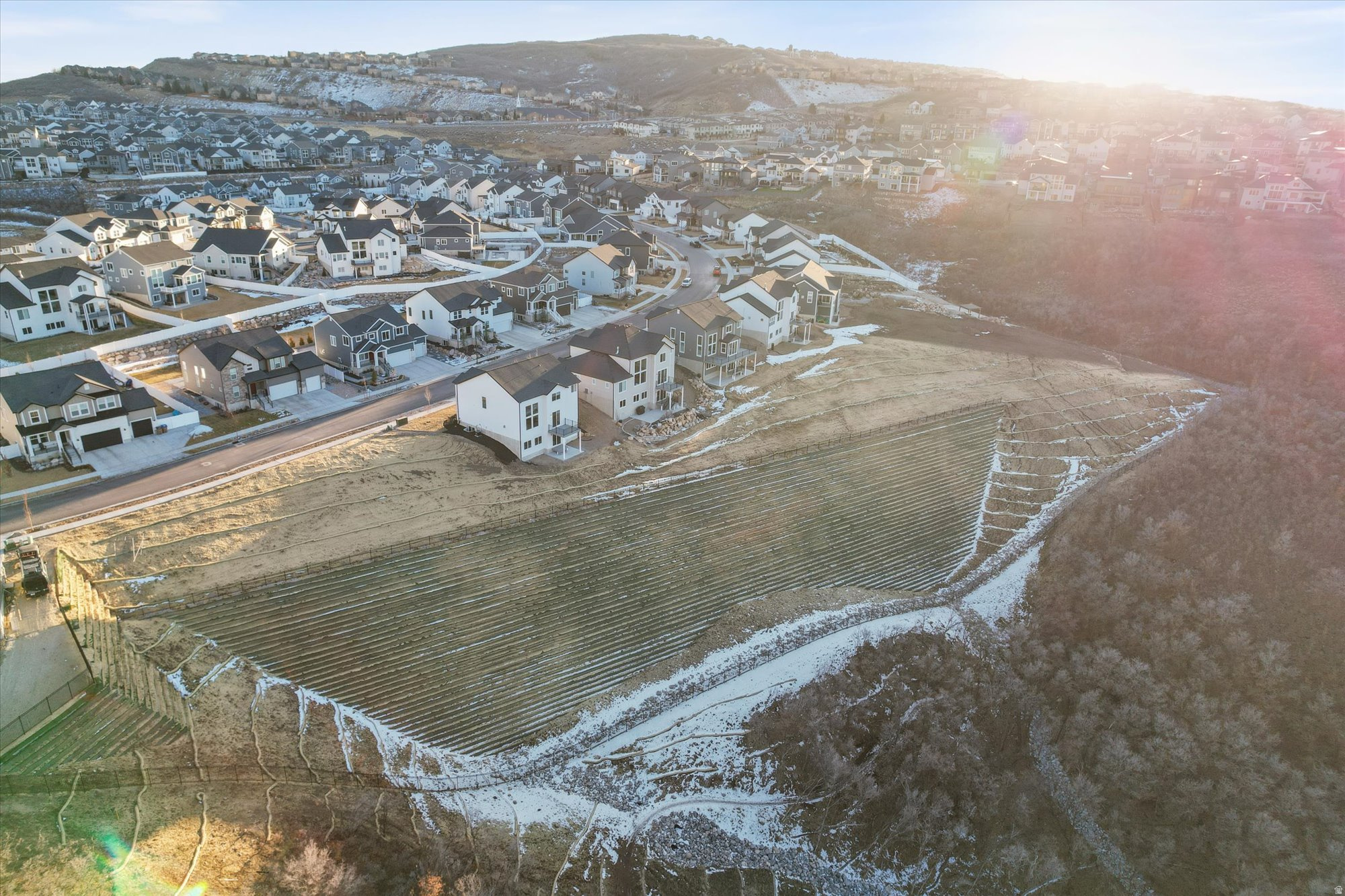 HIDDEN CANYON - Residential