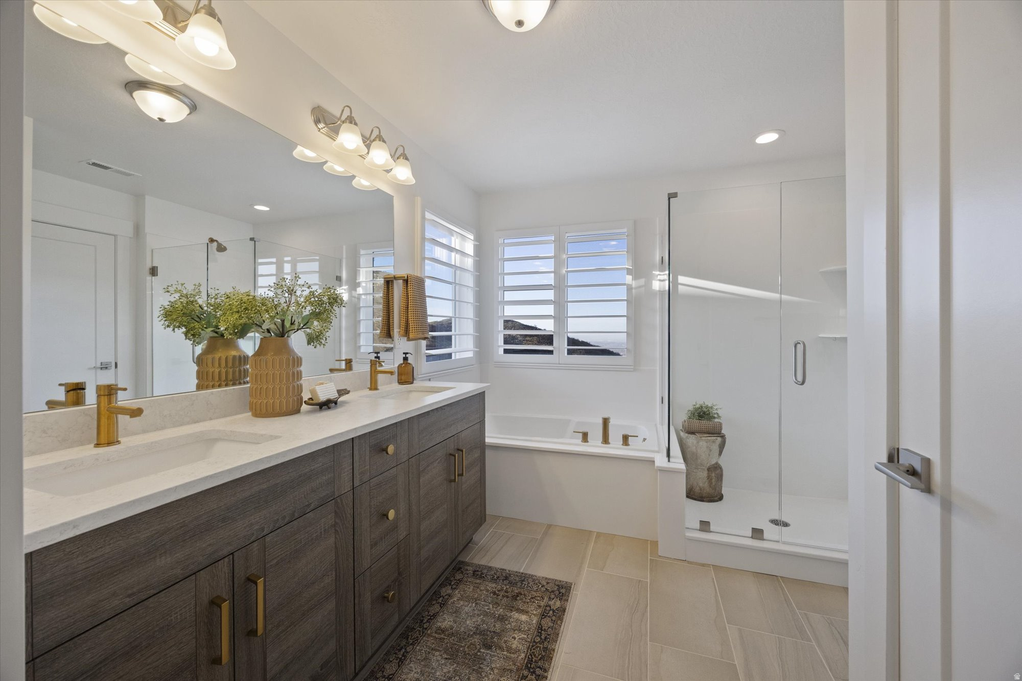 HIDDEN CANYON - Residential