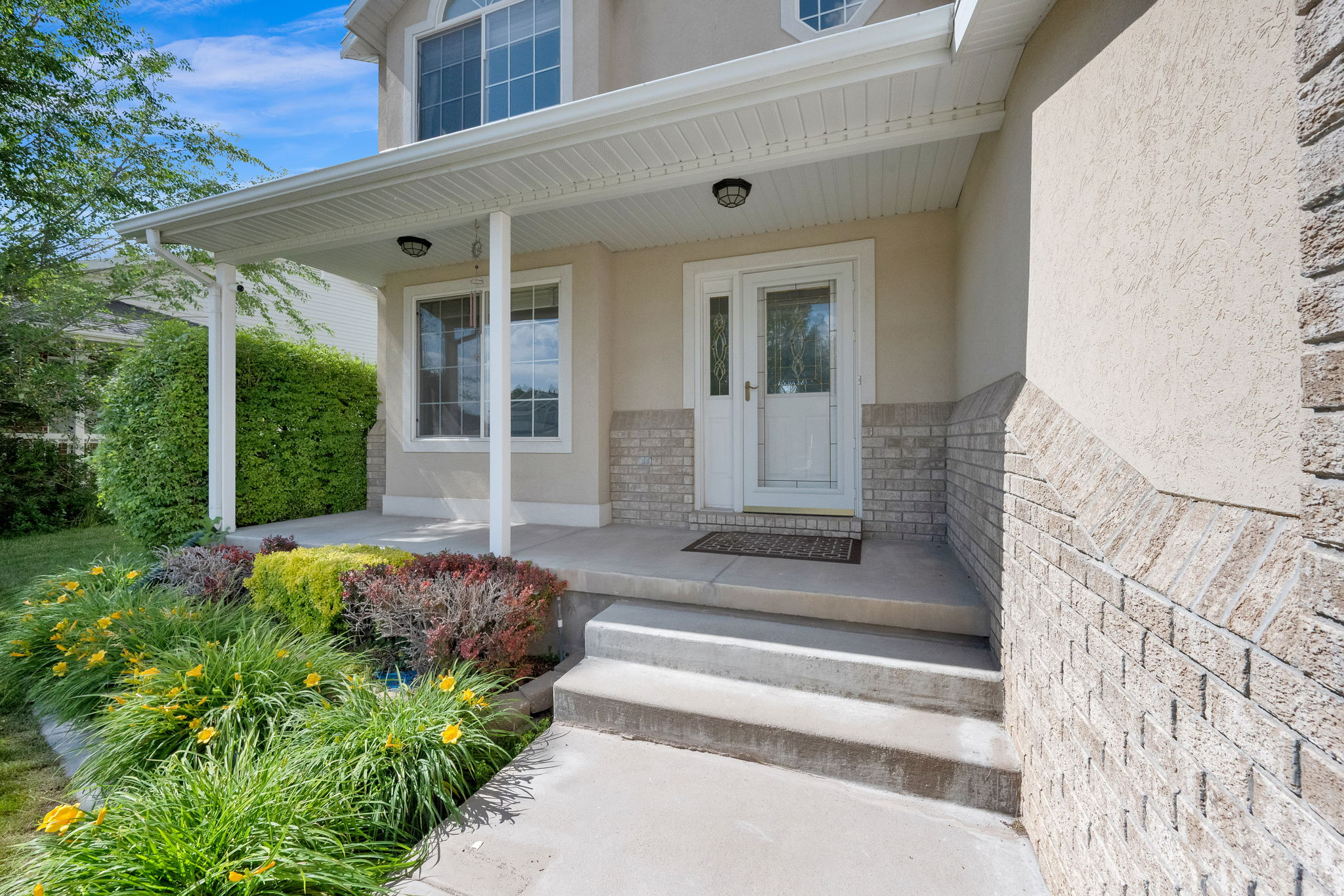 ANGEL CROSSING - Residential