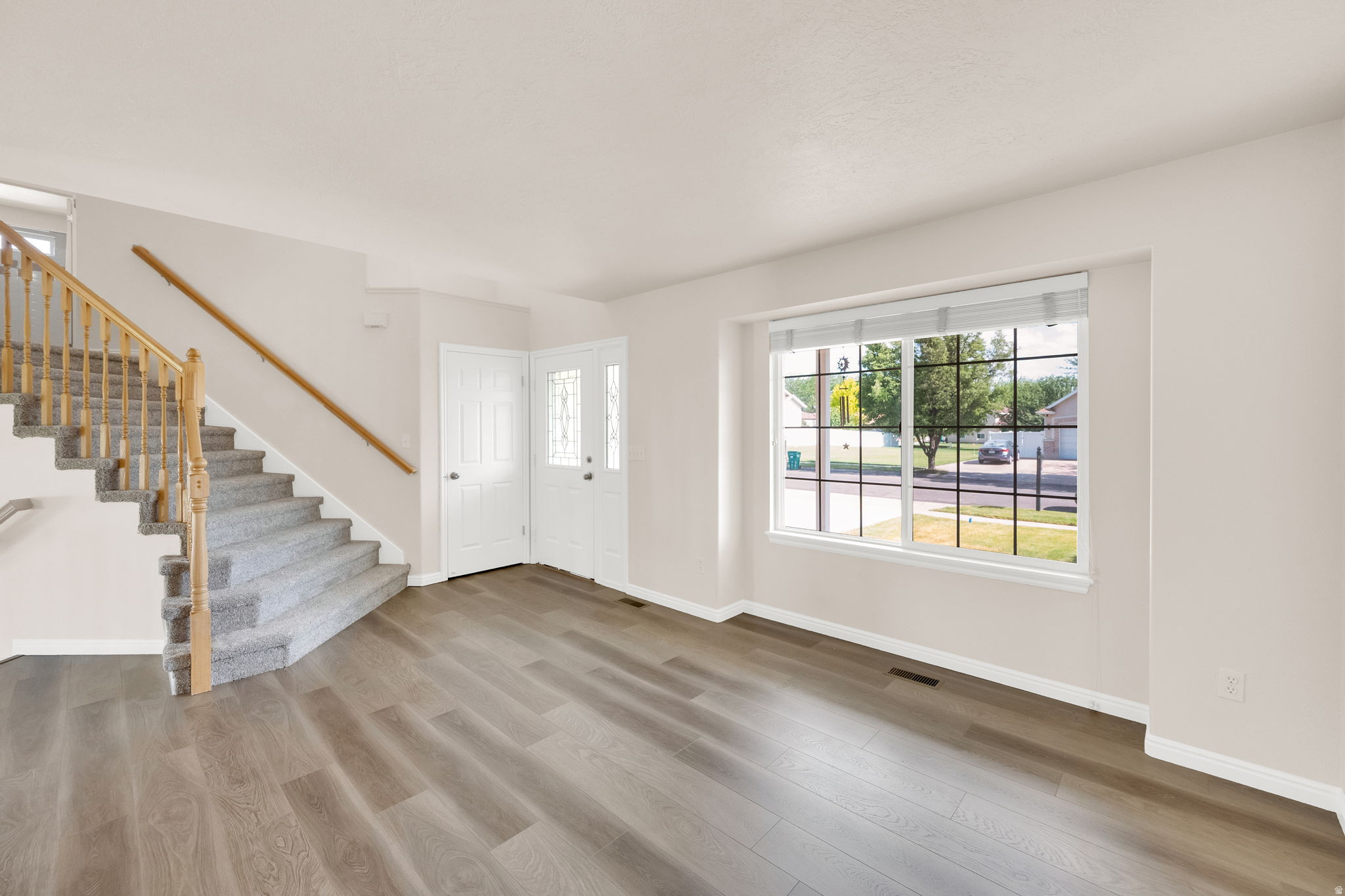 ANGEL CROSSING - Residential