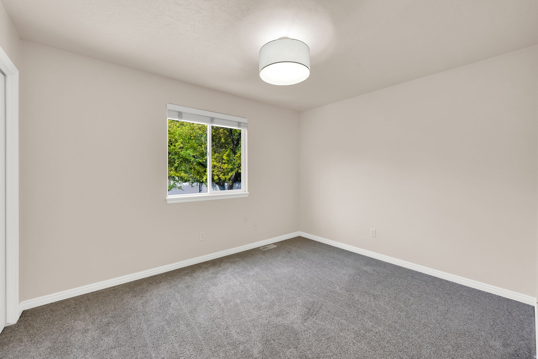ANGEL CROSSING - Residential
