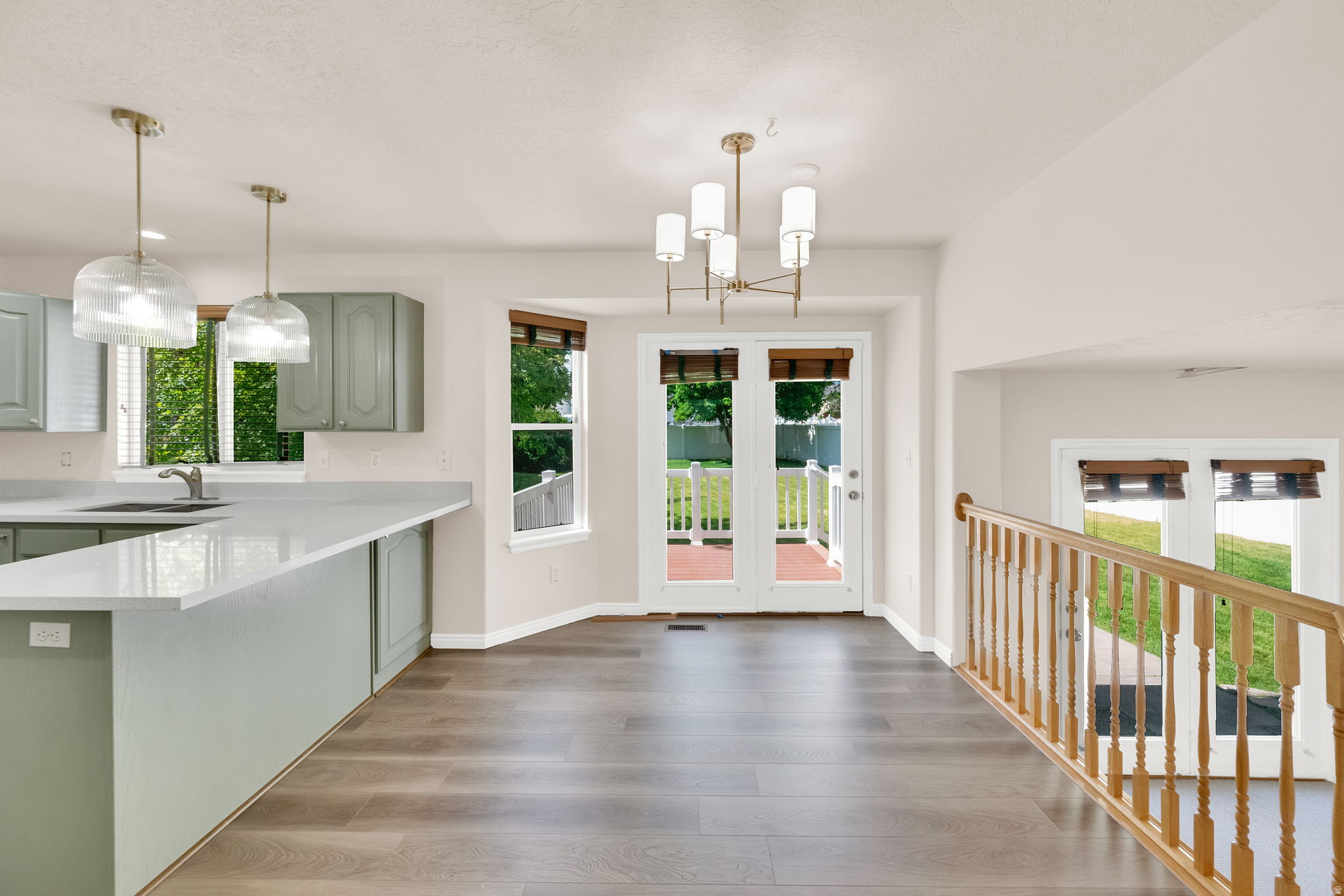 ANGEL CROSSING - Residential