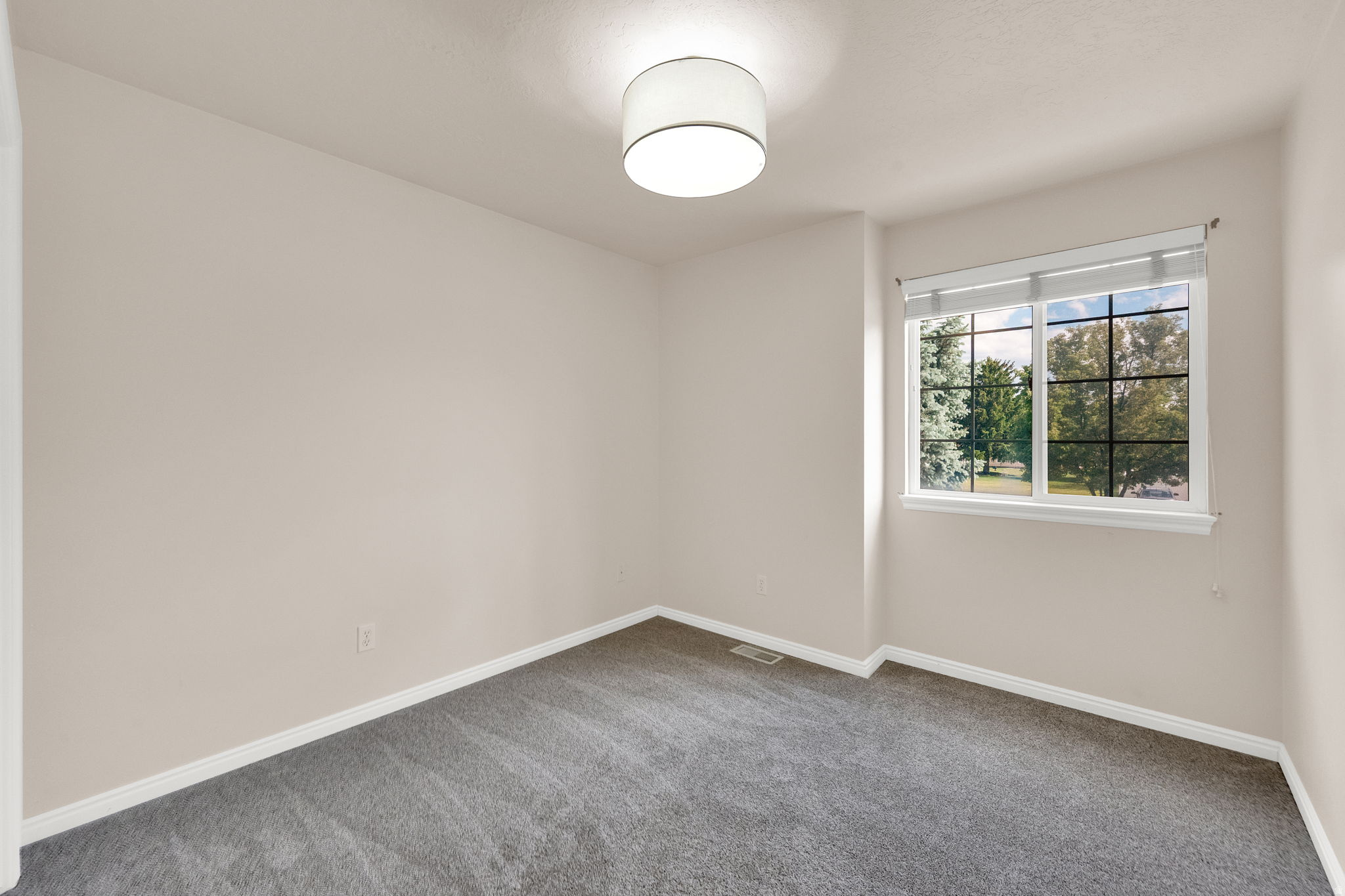ANGEL CROSSING - Residential