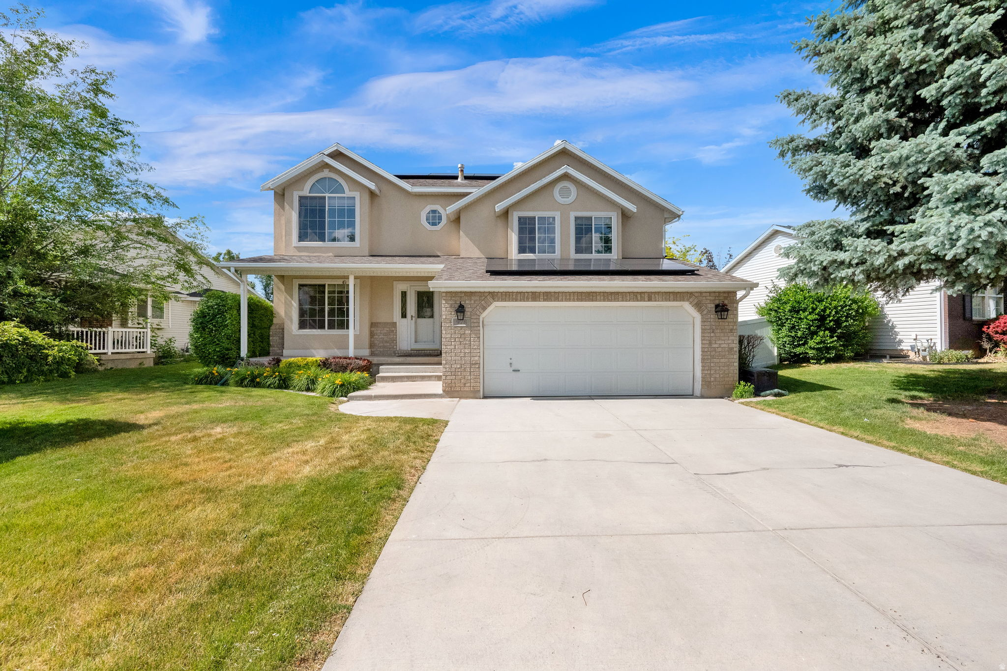 ANGEL CROSSING - Residential