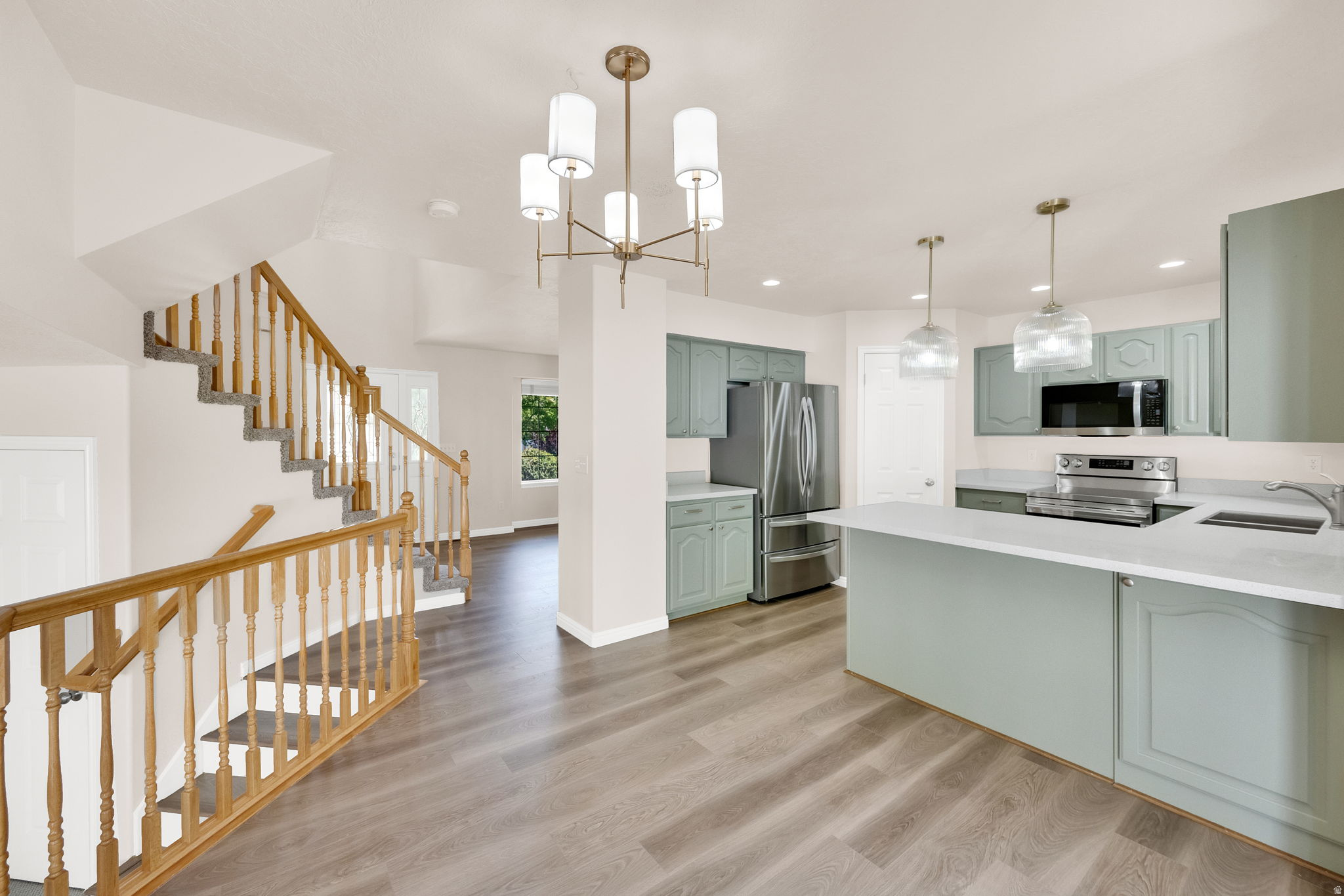 ANGEL CROSSING - Residential