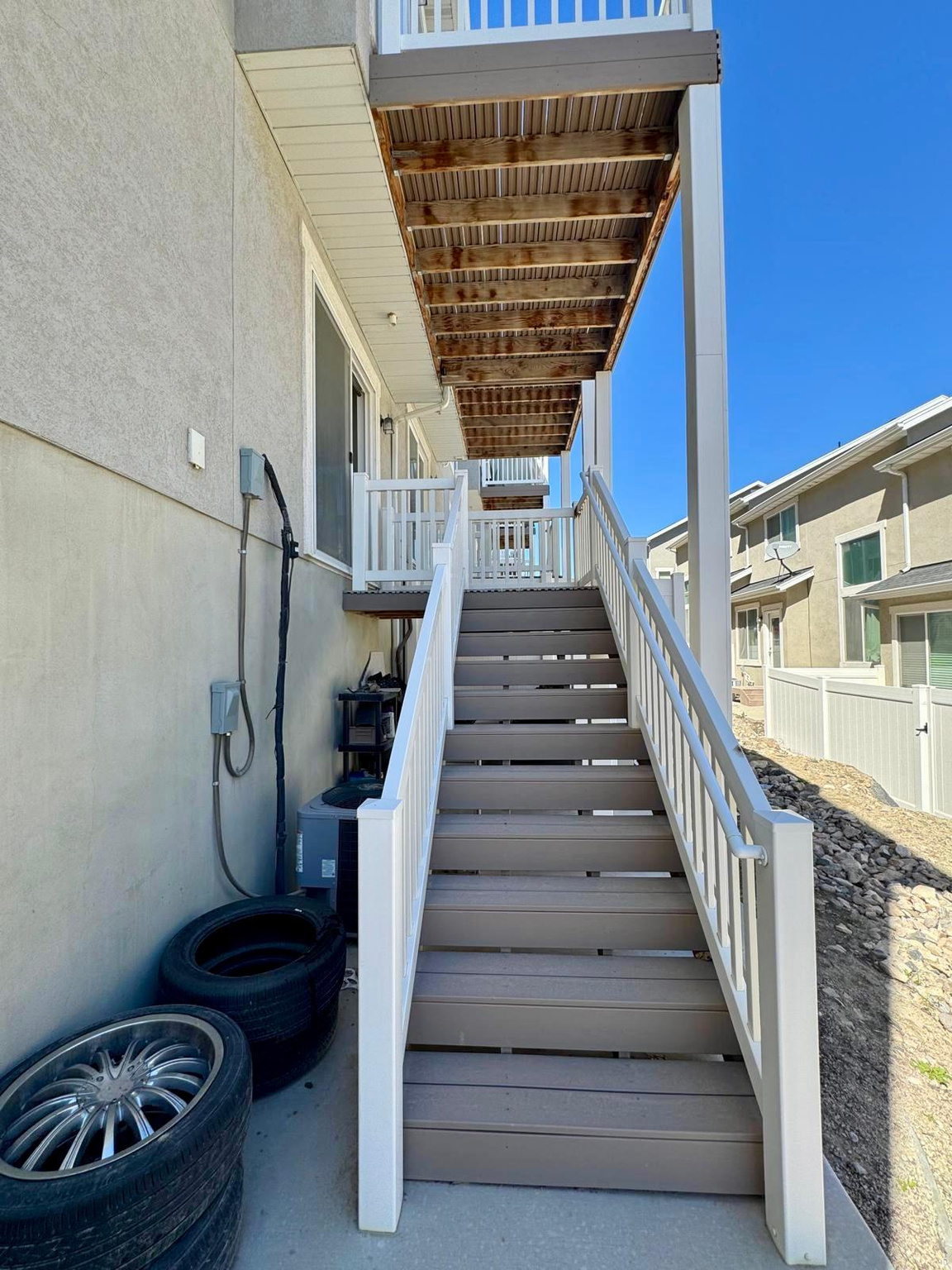 SKY RIDGE TOWNHOMES - Residential