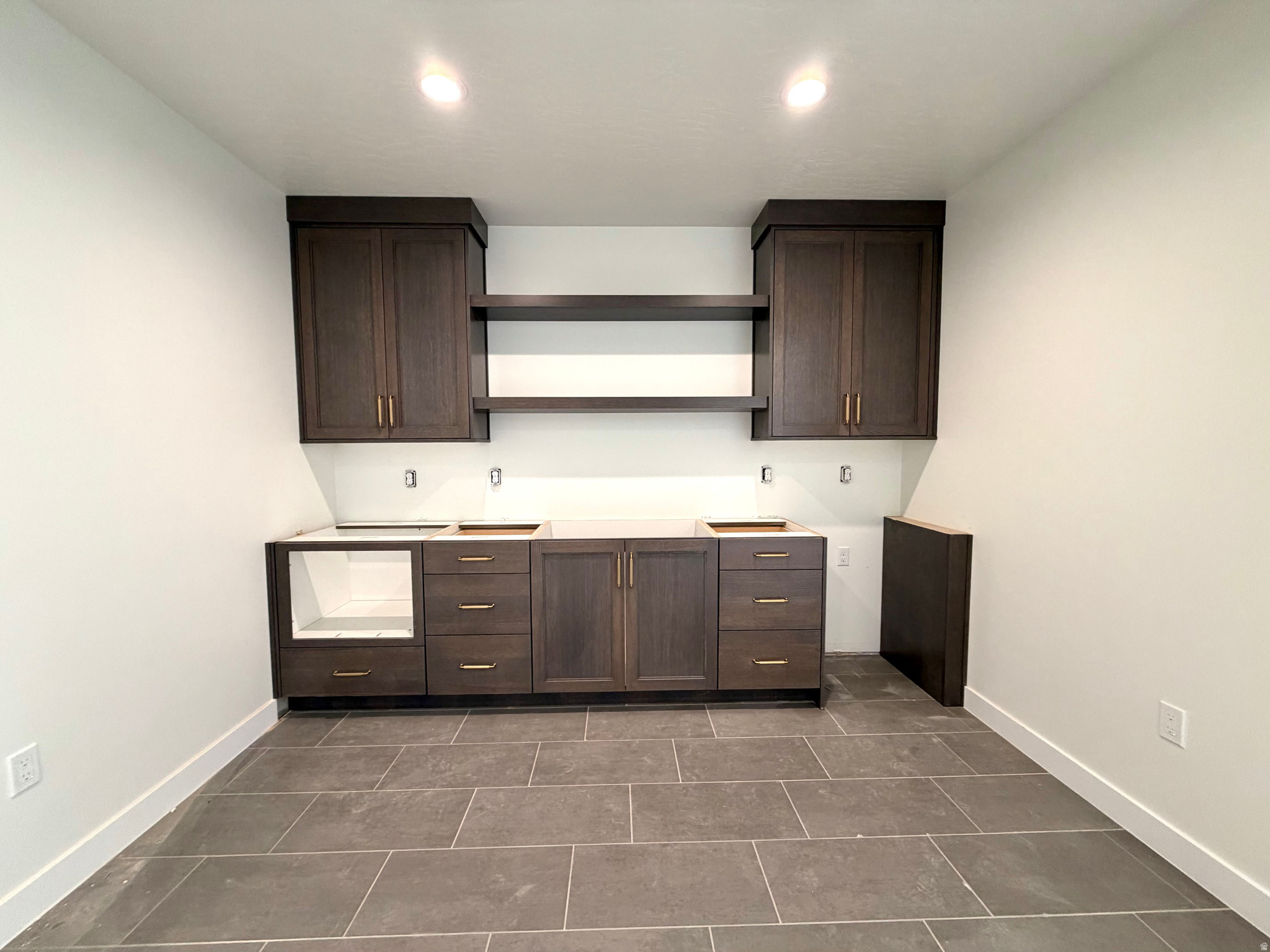 BLOSSOM HILL - Residential