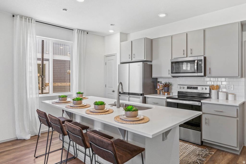 Photo of 22 N RIVERSIDE DR #156, Saratoga Springs, UT 84045 (MLS # 2134154)