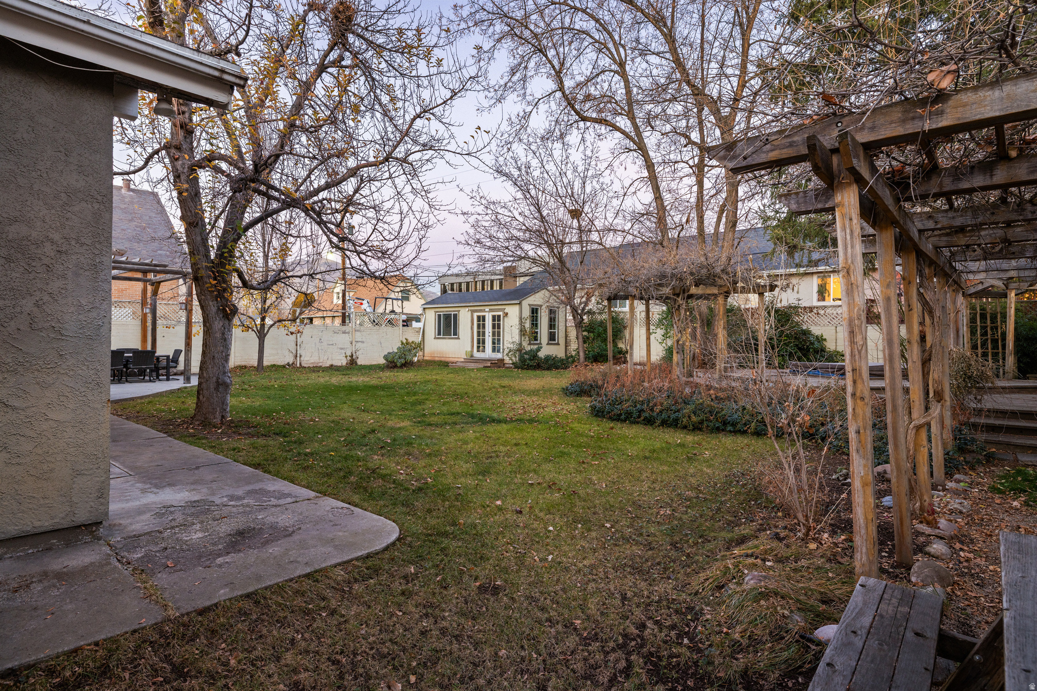 SUGARHOUSE CNTRY CLU - Residential