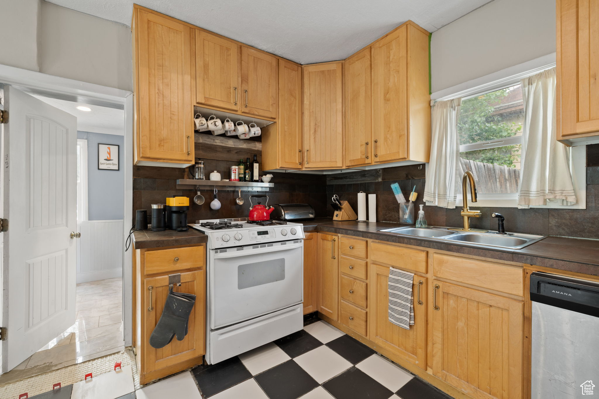 365 N 700, Salt Lake City, Utah image 10