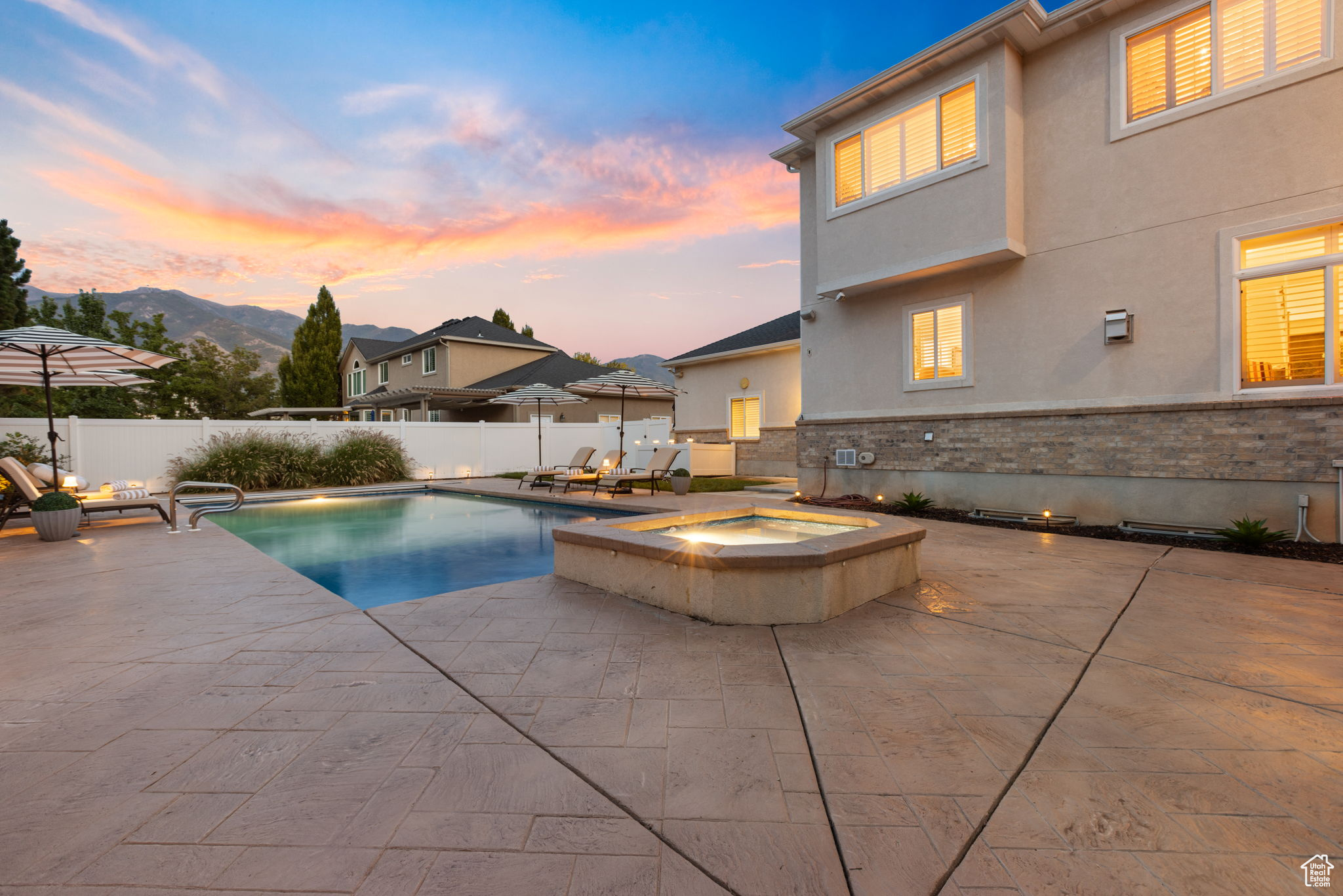 WHISPERWOOD COVE - Residential
