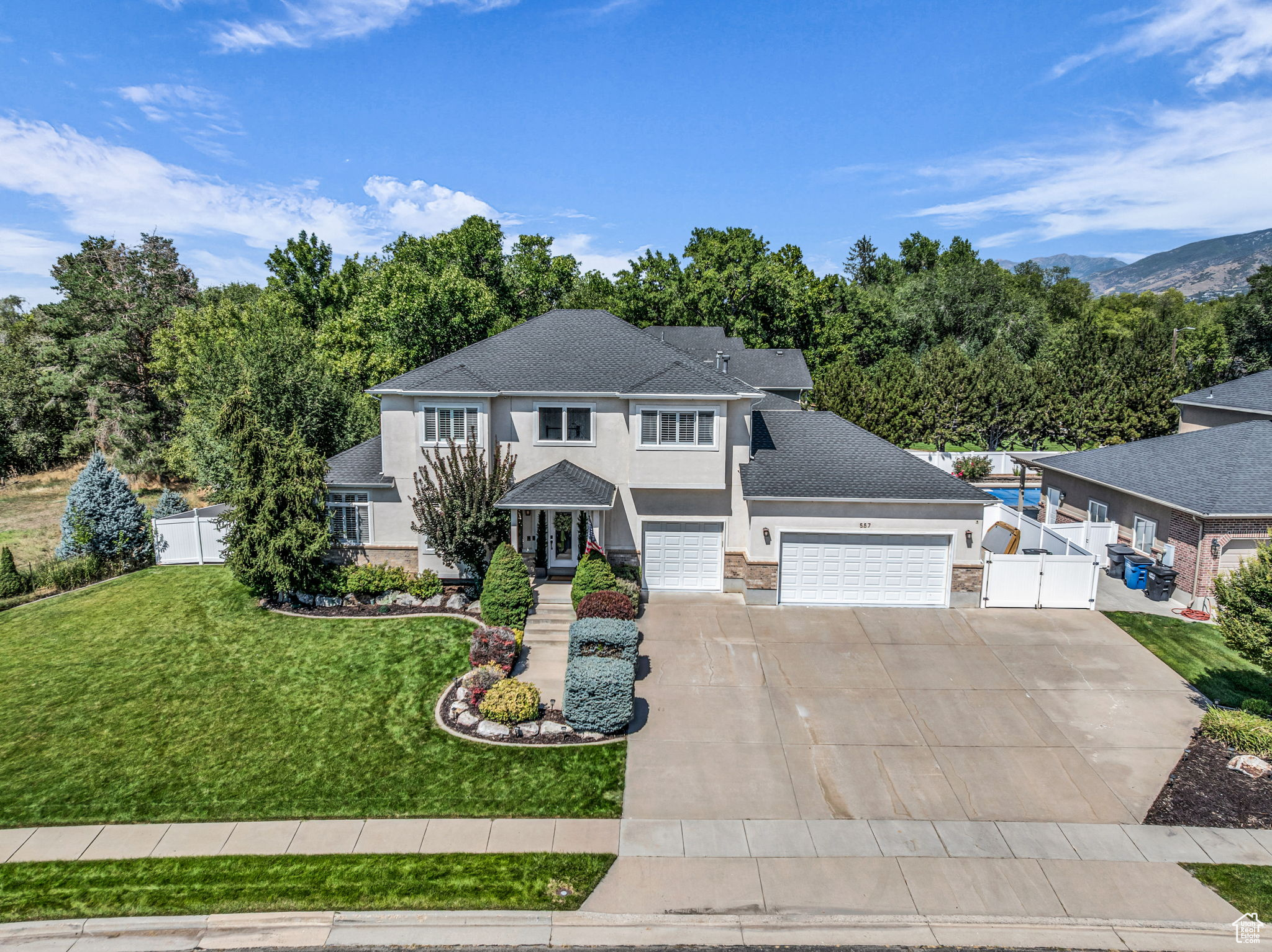 WHISPERWOOD COVE - Residential