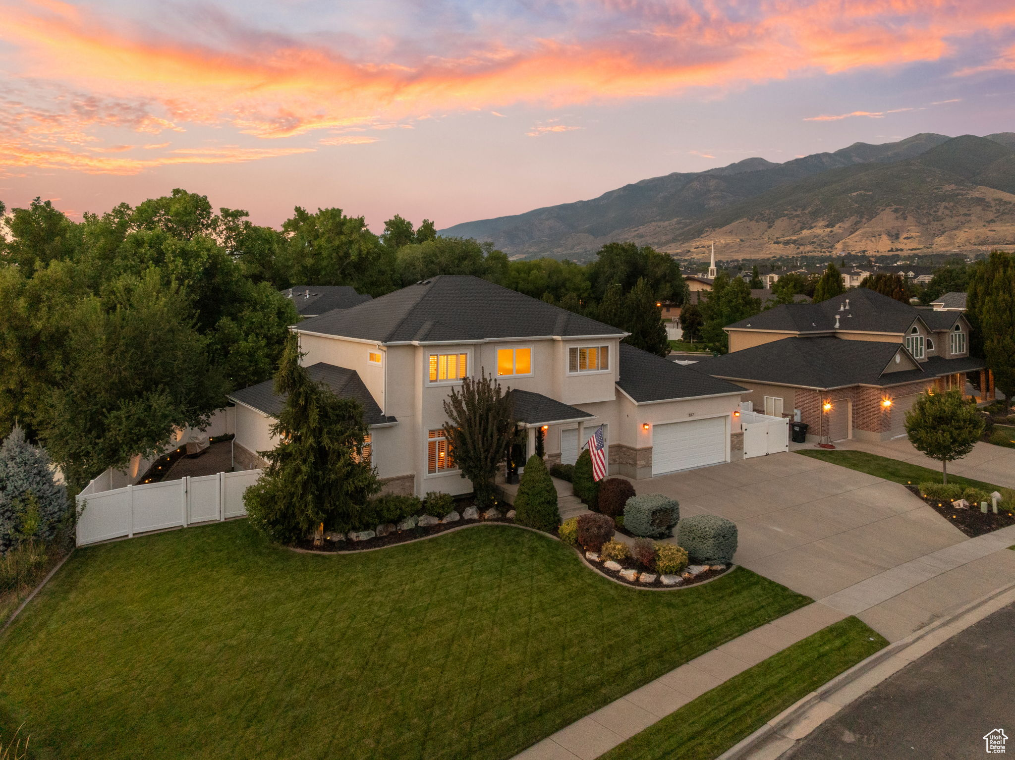 WHISPERWOOD COVE - Residential