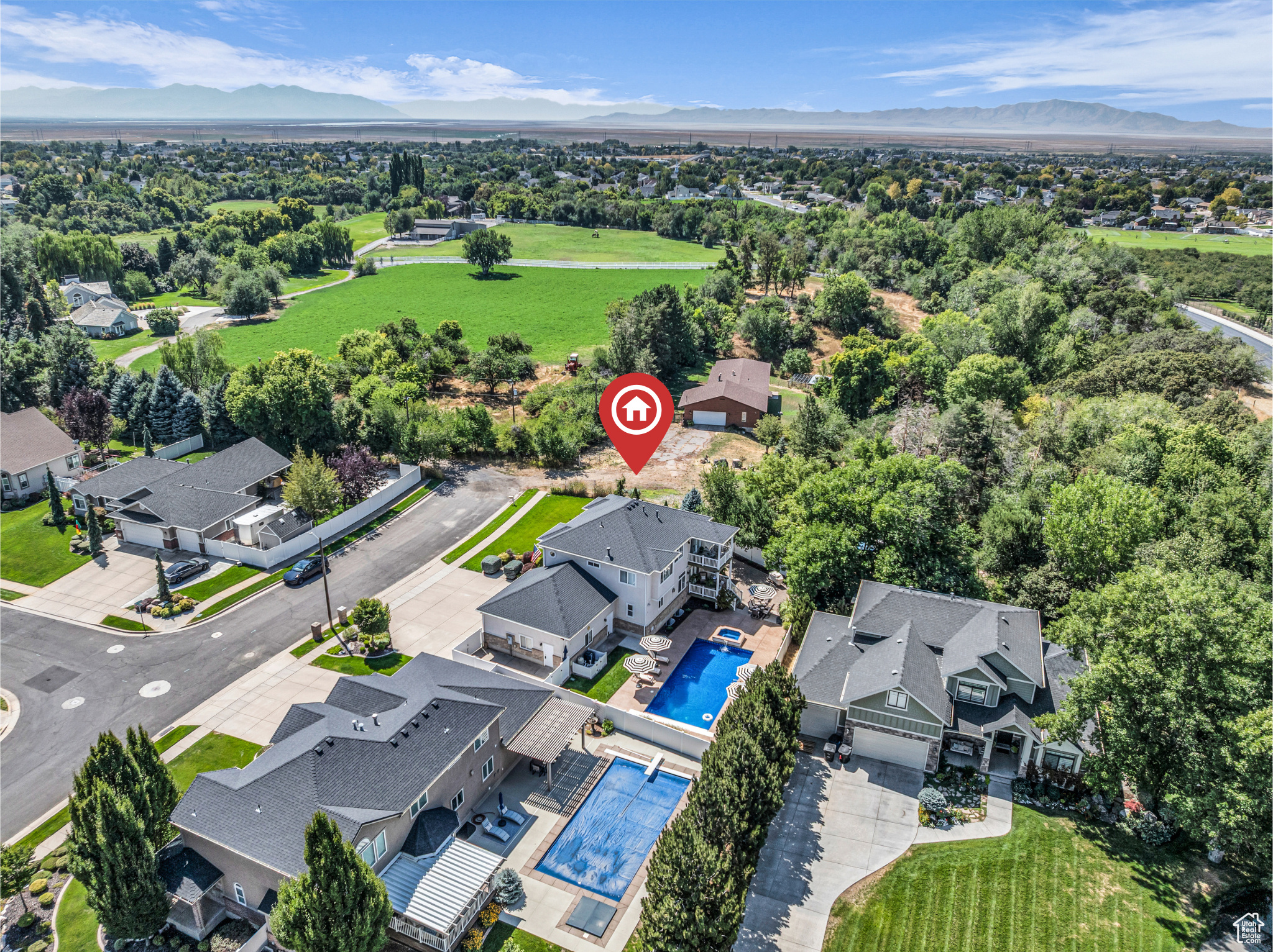 WHISPERWOOD COVE - Residential