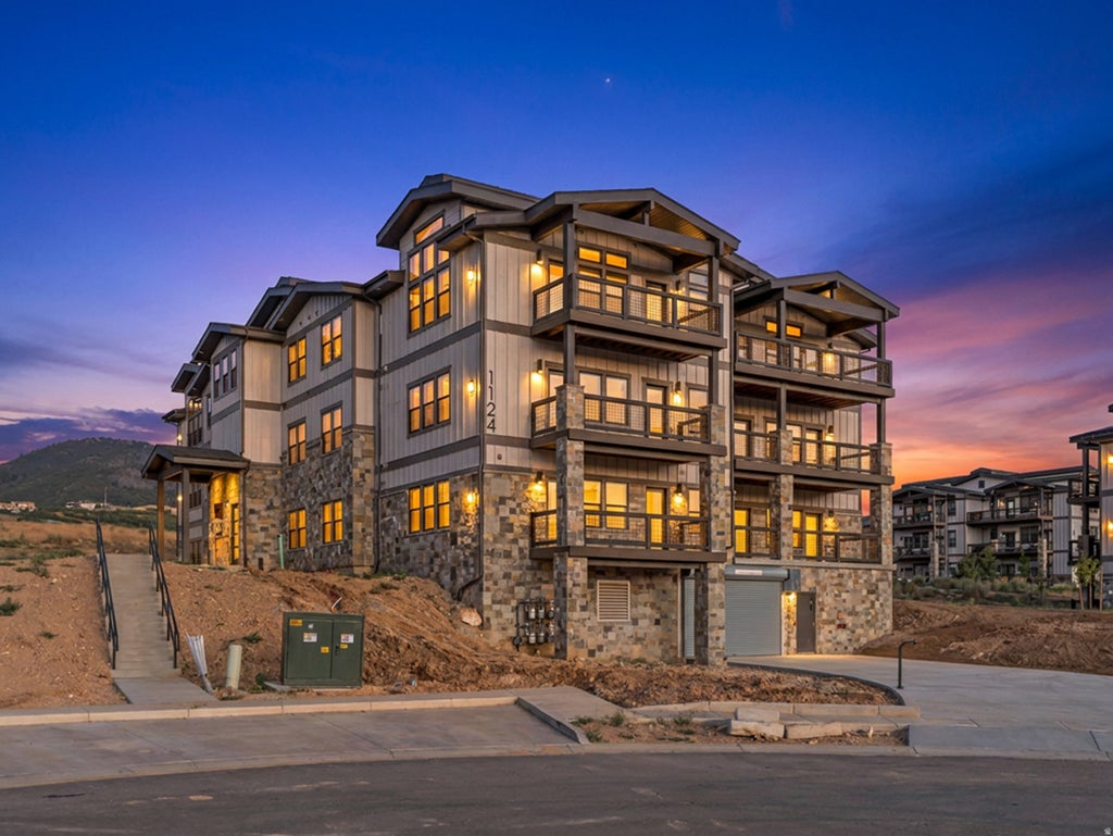 Photo of 1124 W VOS CIR, Heber City, UT 84032 (MLS # 2174444)