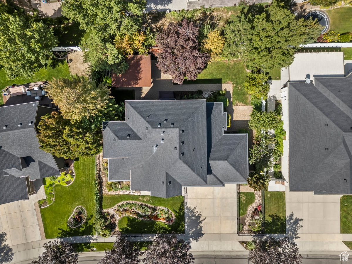 IVORY HIGHLANDS - Residential