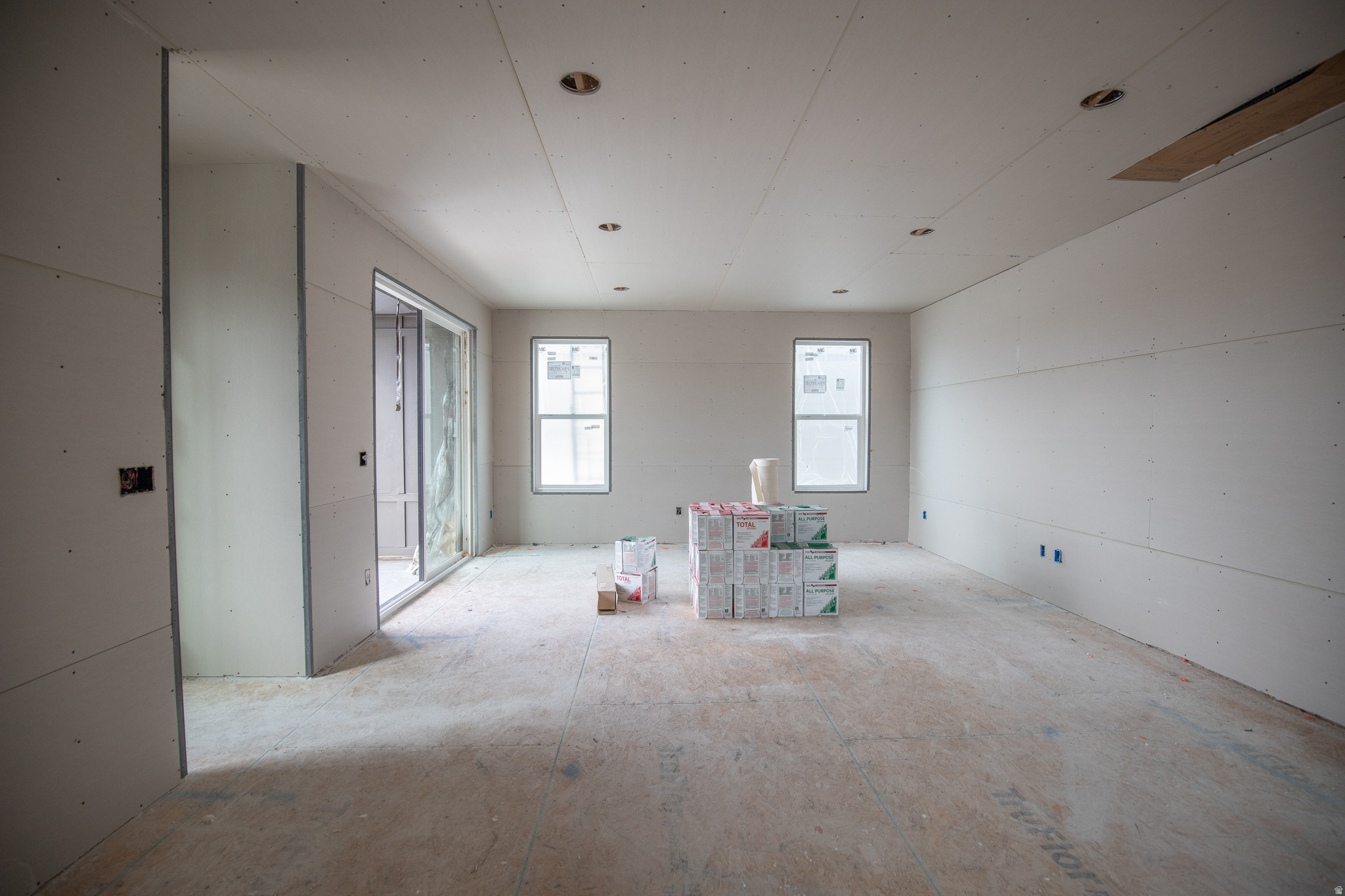 THE MONROE - Residential