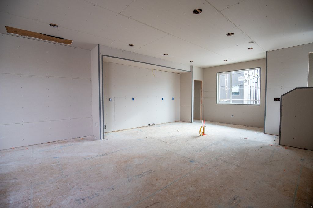 Photo of 588 E SAVVY CV #38, Salt Lake City, UT 84107 (MLS # 2127901)