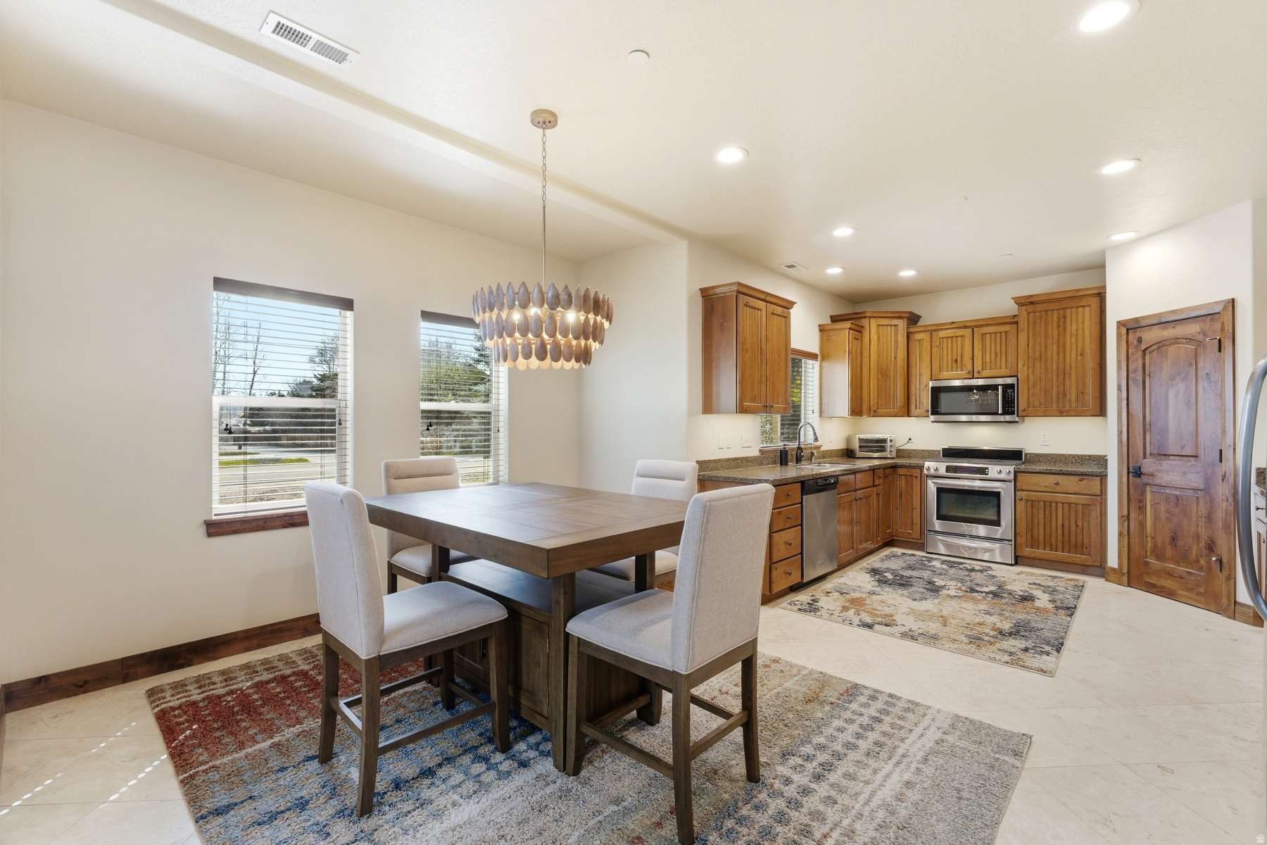 THE LODGES AT SNAKE CREEK - Residential