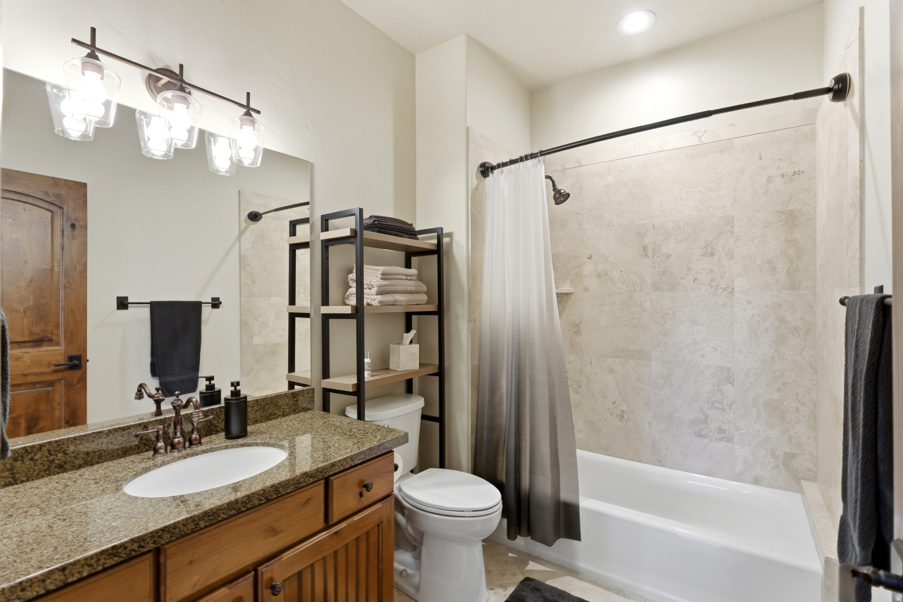 THE LODGES AT SNAKE CREEK - Residential