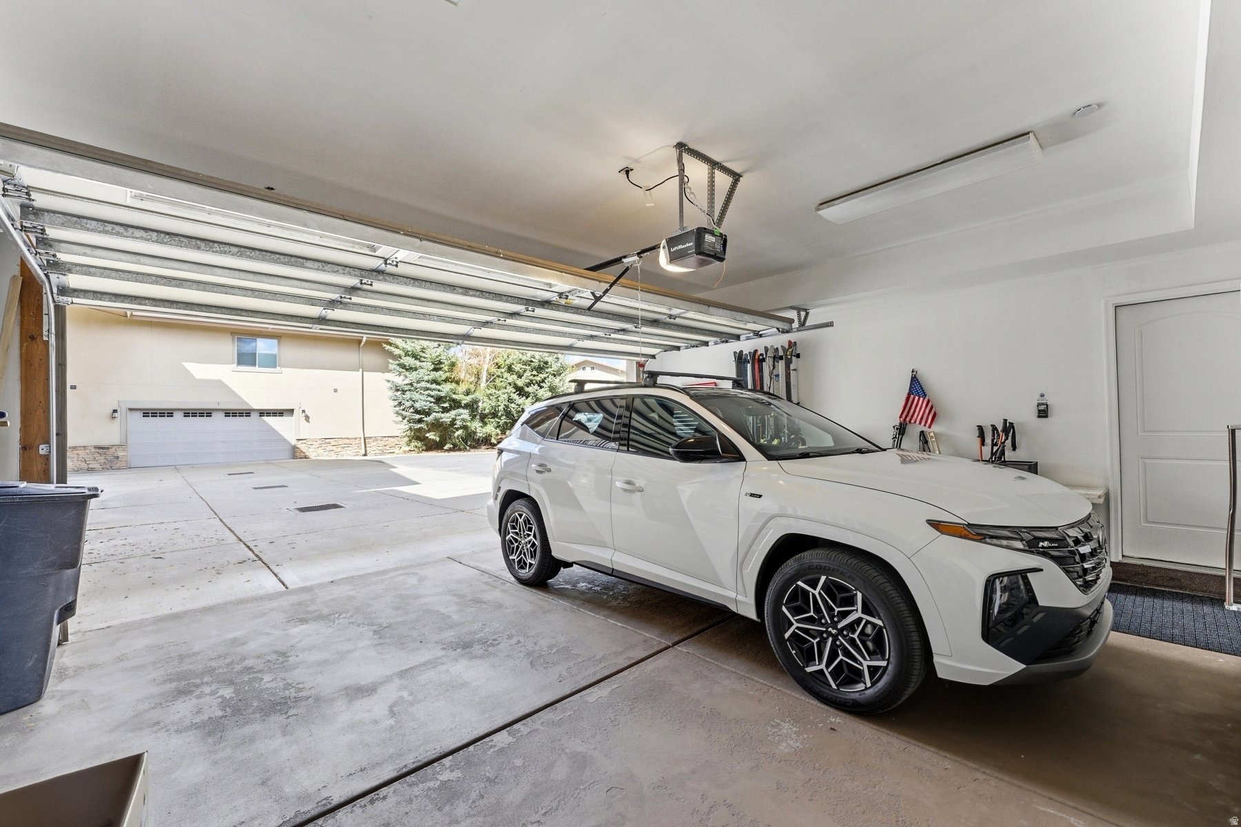 THE LODGES AT SNAKE CREEK - Residential