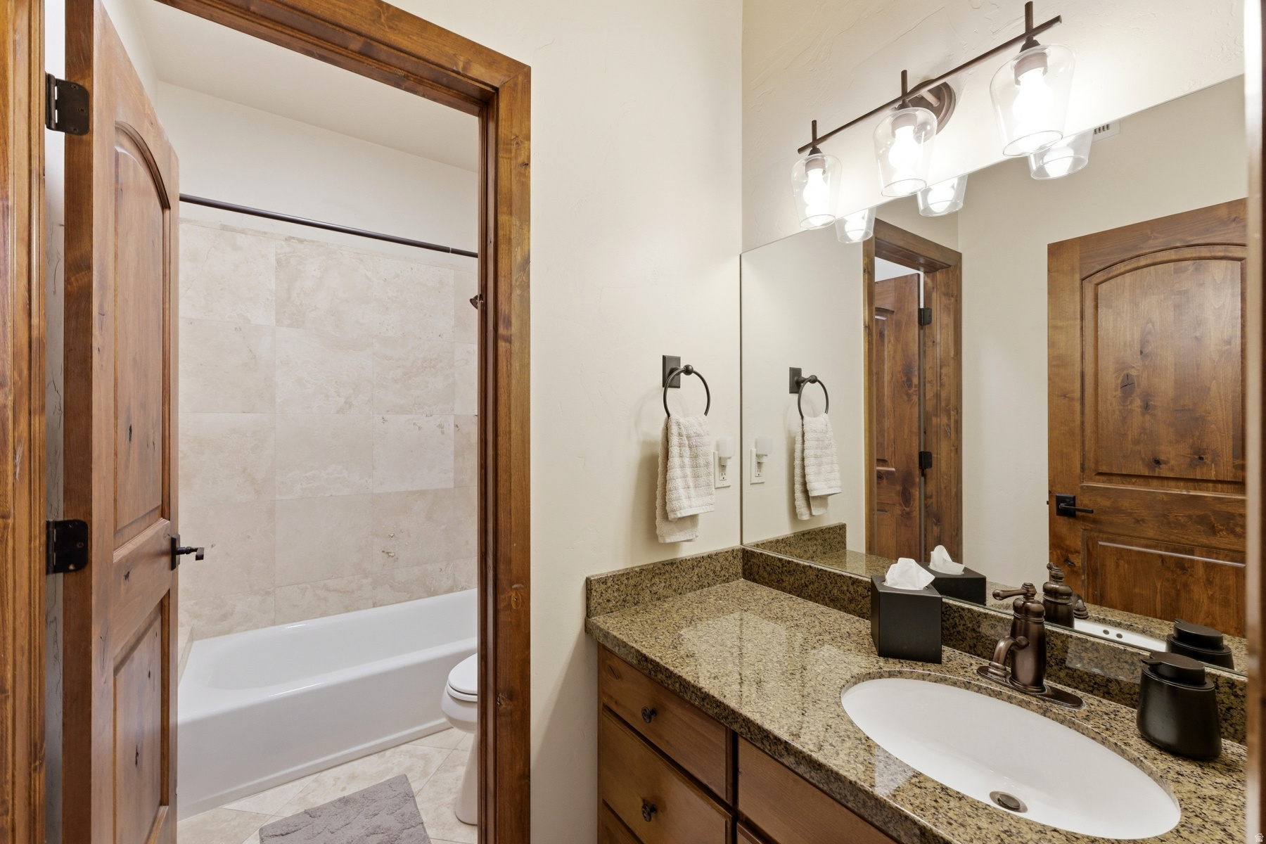 THE LODGES AT SNAKE CREEK - Residential