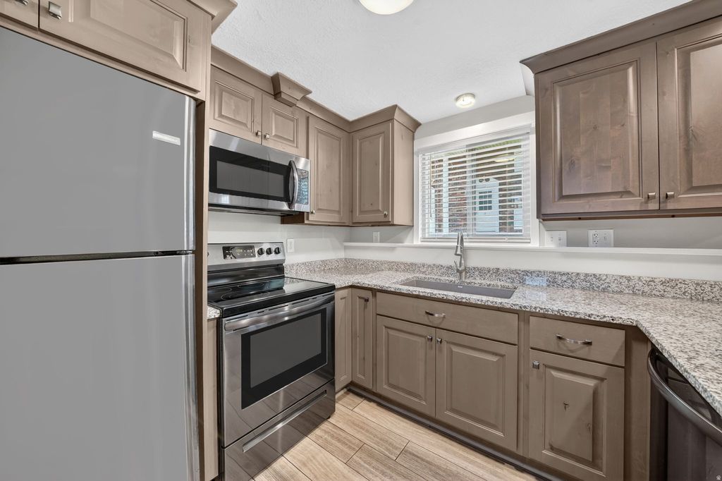 Photo of 111 CENTER ST #3A, Clearfield, UT 84015 (MLS # 2157864)