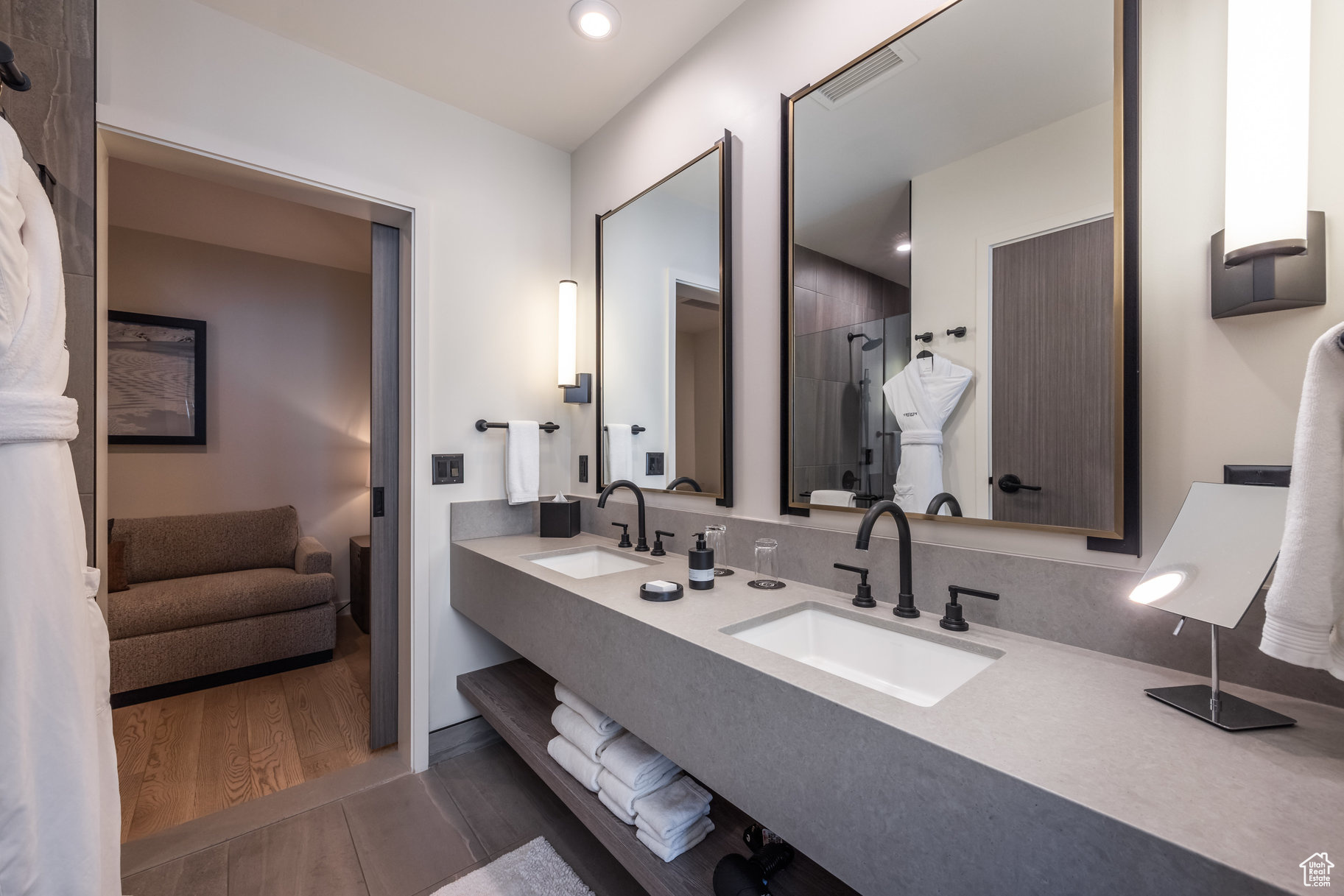 PENDRY RESIDENCES PARK CITY - Residential