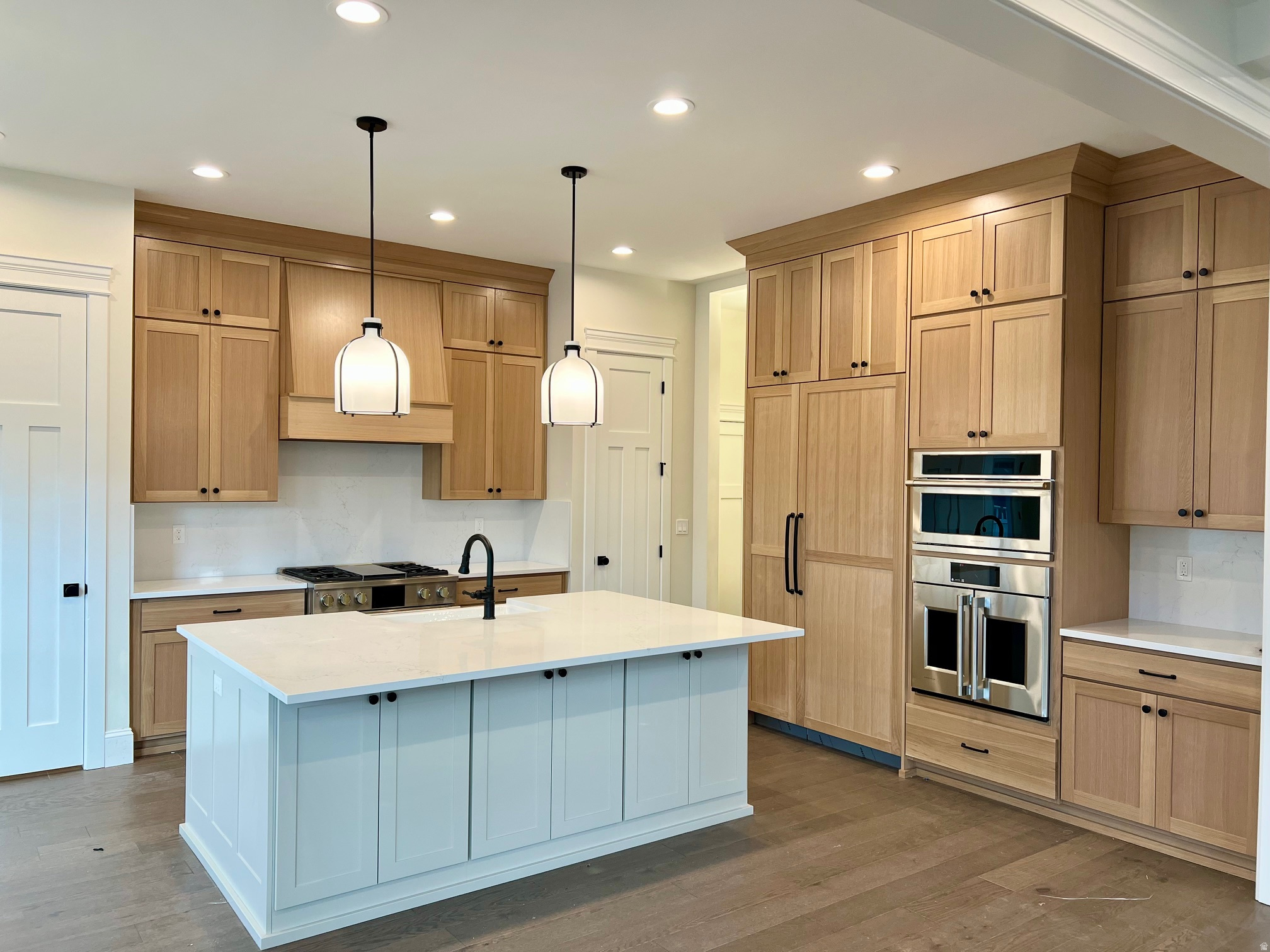 DAYBREAK - Residential