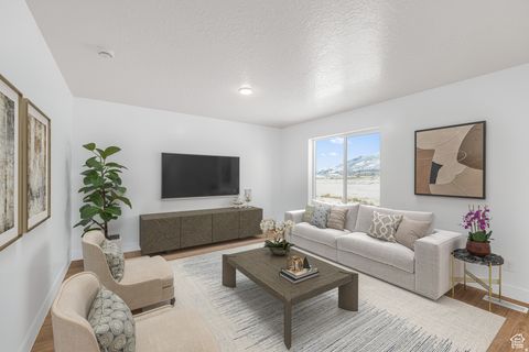 Tiny photo for 4002 S WALNUT BARK LN #401, Mapleton, UT 84664 (MLS # 2125912)