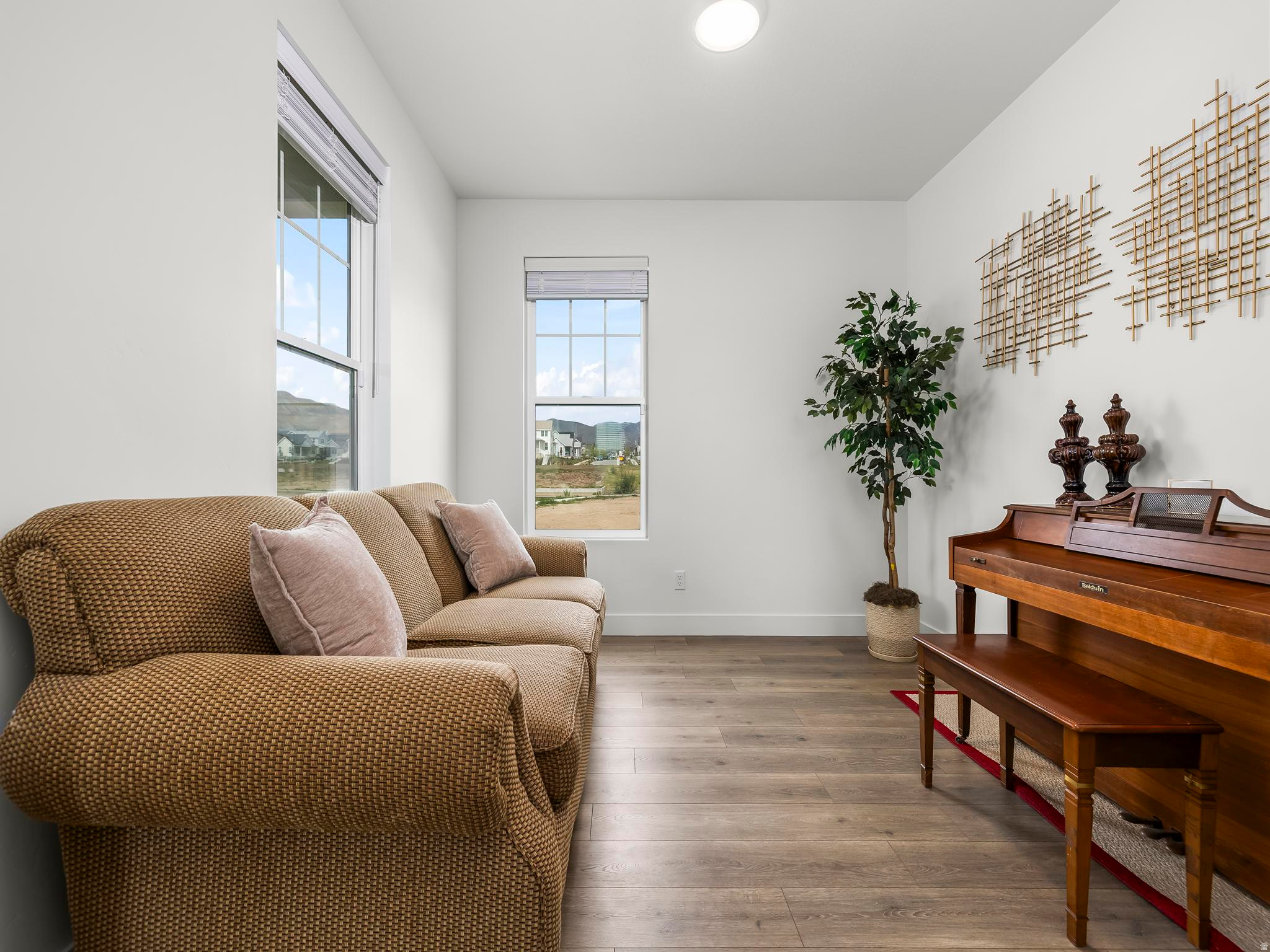 DAYBREAK - Residential