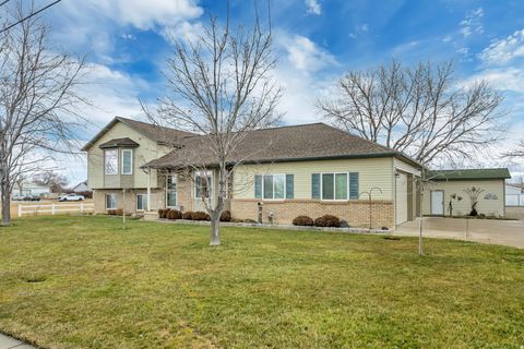 Tiny photo for 4486 S 4300 W, West Haven, UT 84401 (MLS # 2138010)