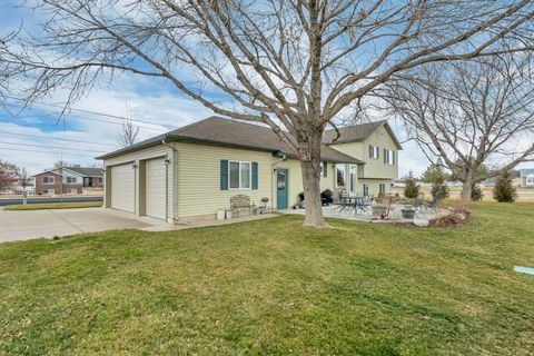Tiny photo for 4486 S 4300 W, West Haven, UT 84401 (MLS # 2138010)