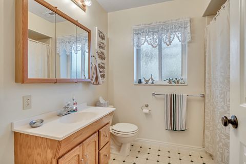 Tiny photo for 4486 S 4300 W, West Haven, UT 84401 (MLS # 2138010)