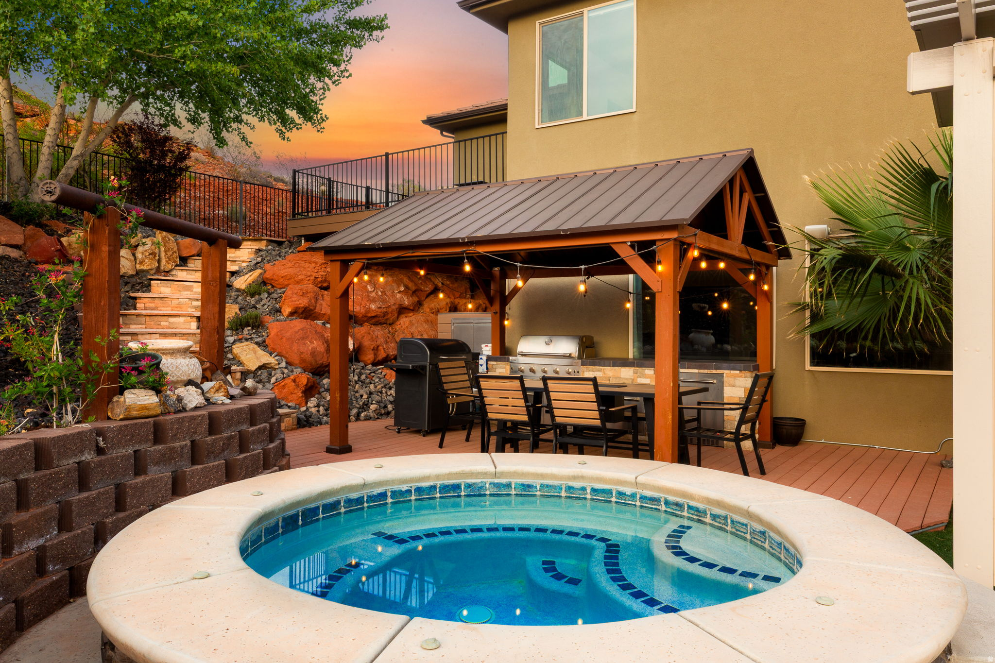 RED CLIFFS PARK ESTATES - Residential