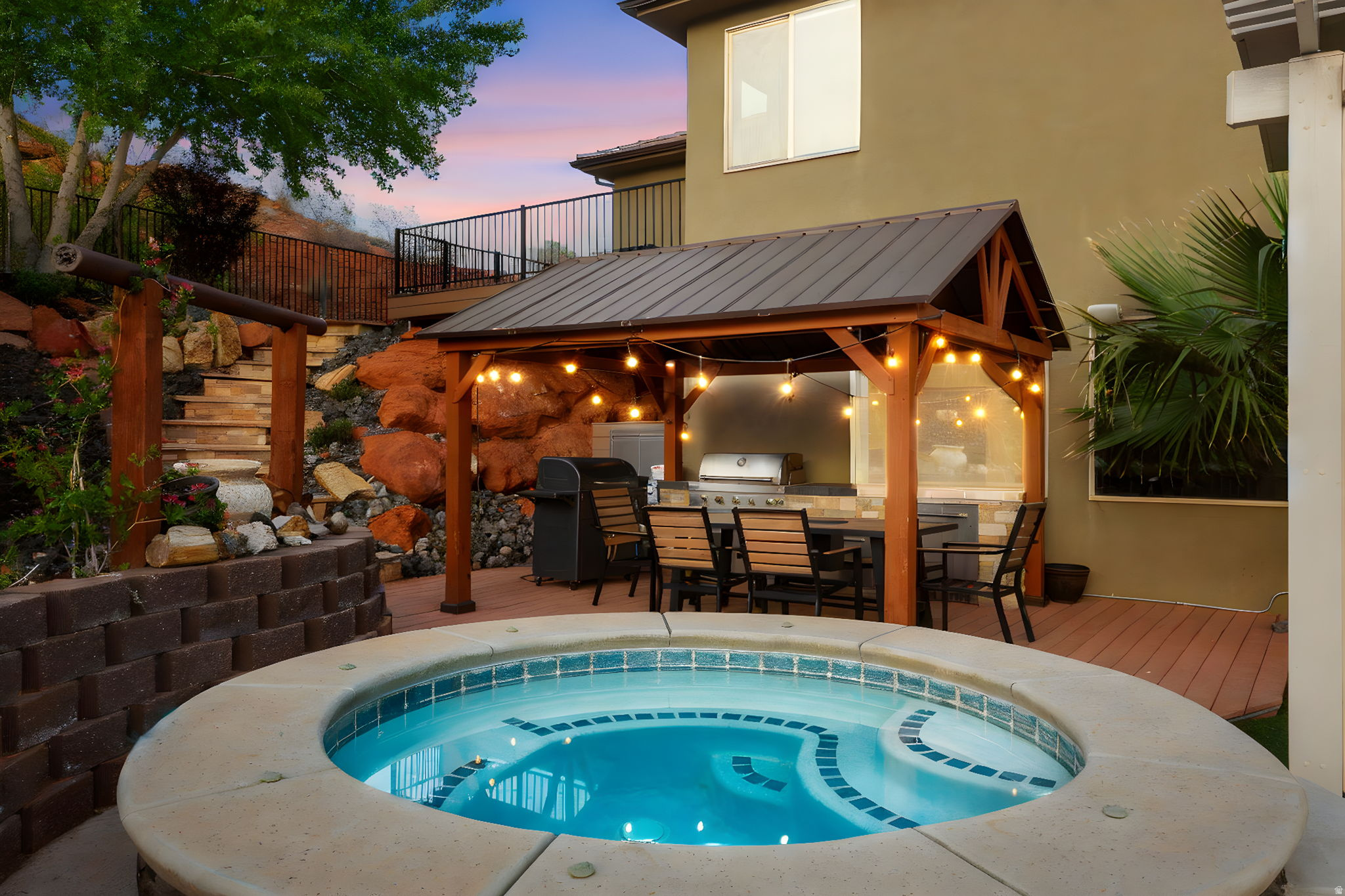 RED CLIFFS PARK ESTATES - Residential