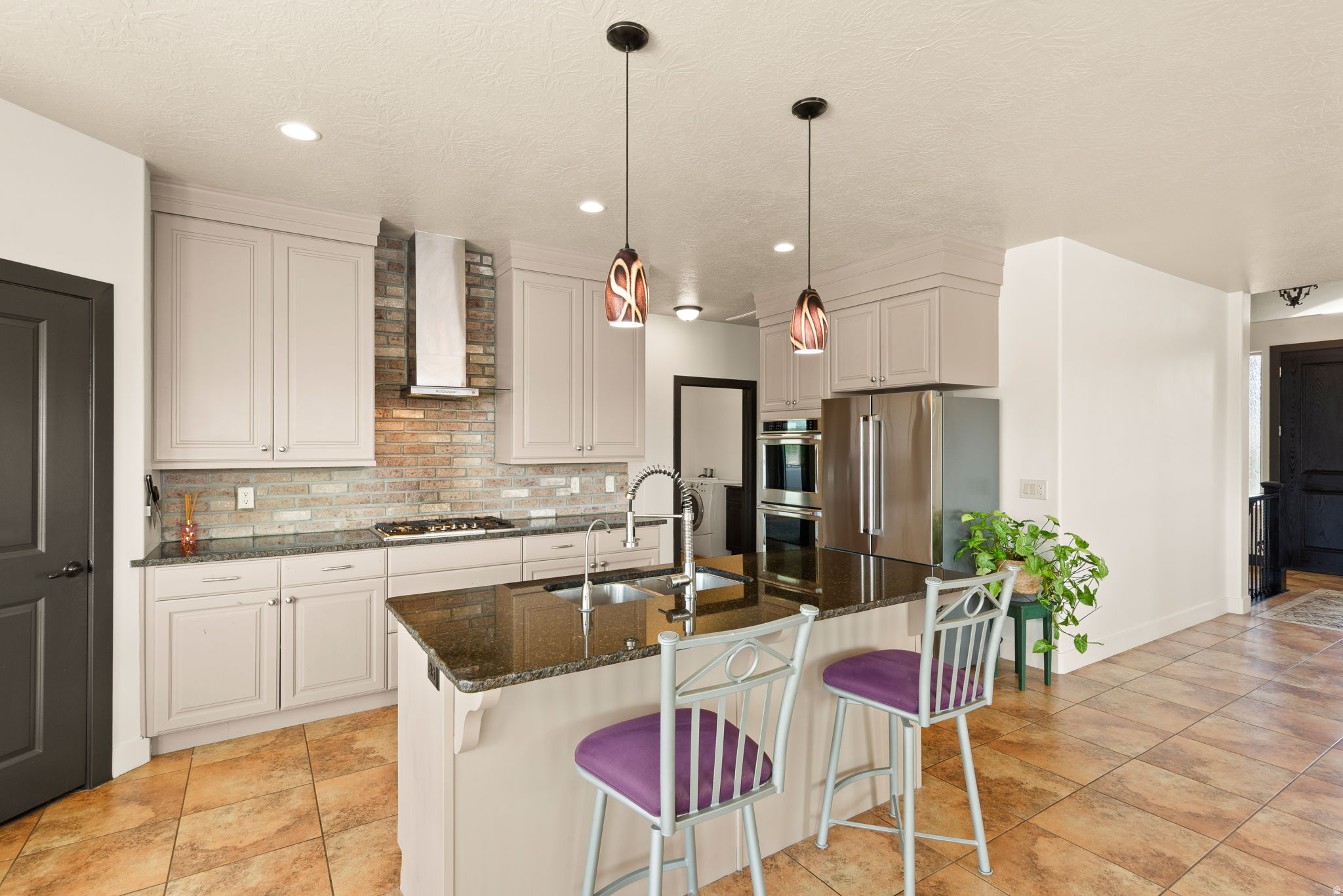 RED CLIFFS PARK ESTATES - Residential