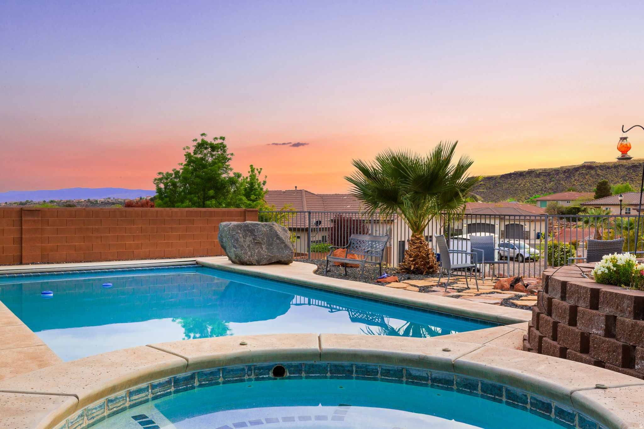 RED CLIFFS PARK ESTATES - Residential