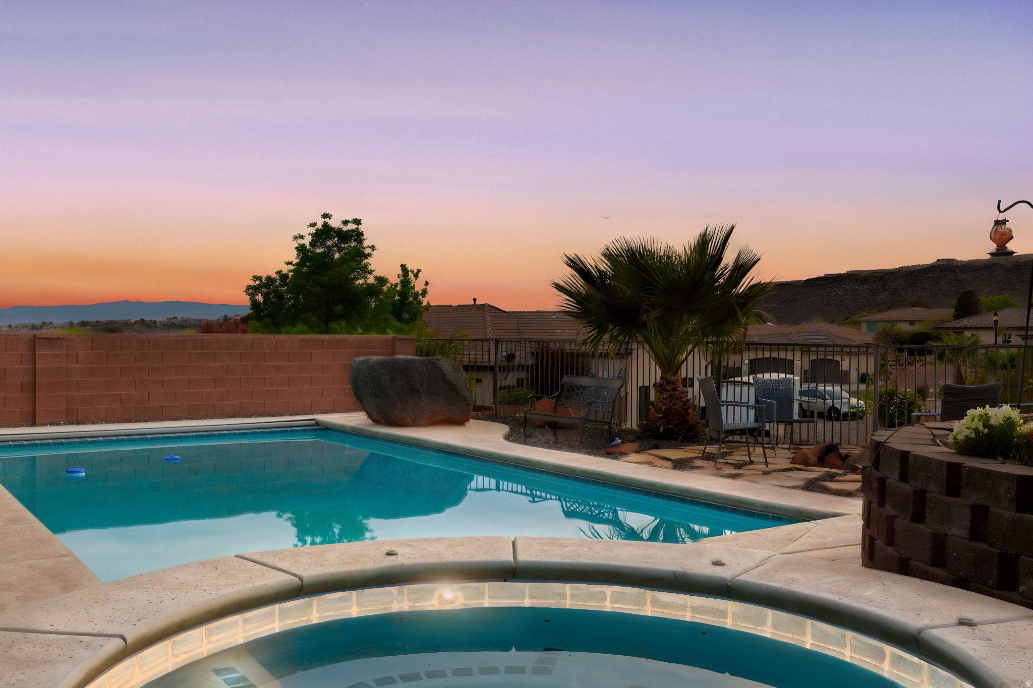 RED CLIFFS PARK ESTATES - Residential