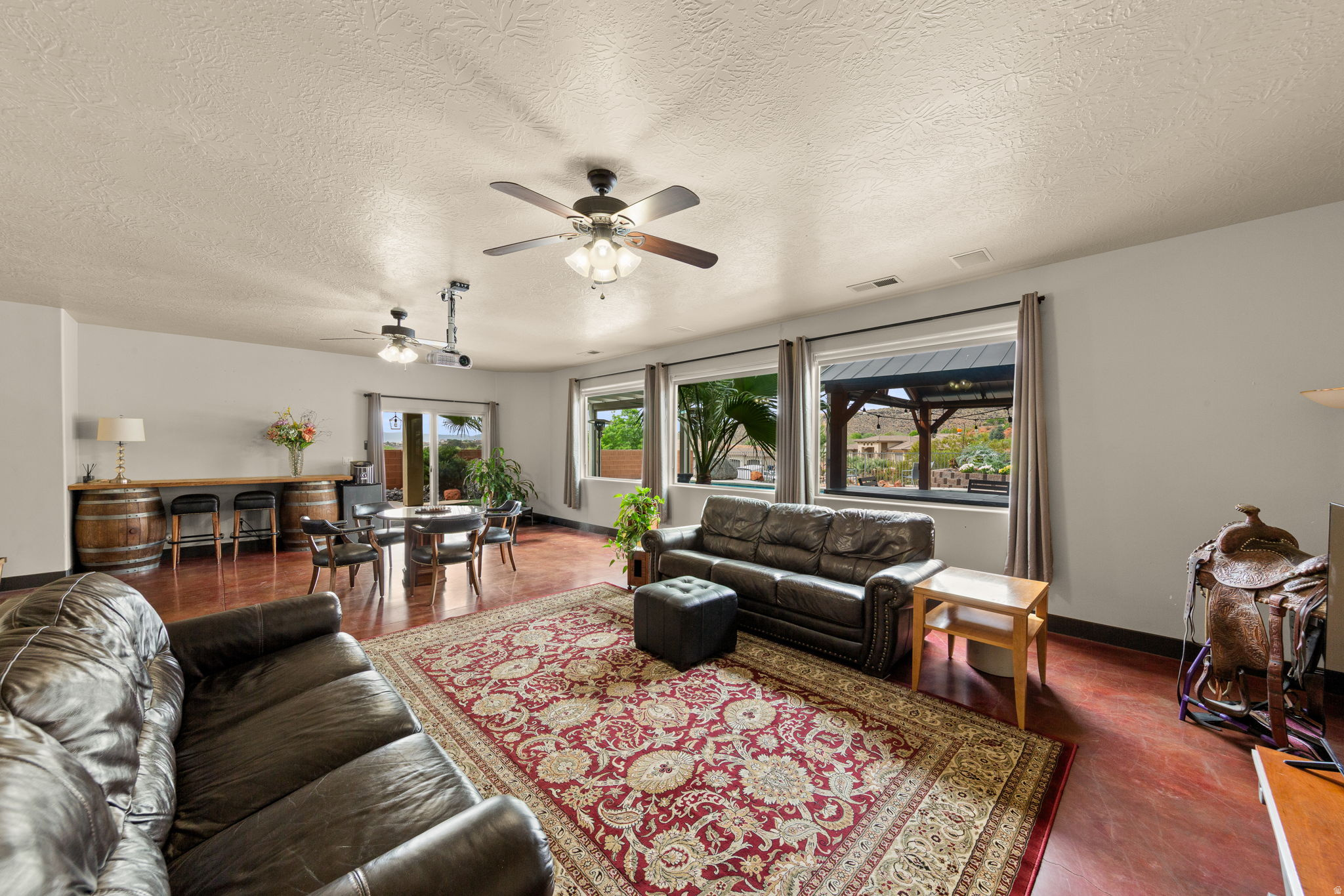 RED CLIFFS PARK ESTATES - Residential