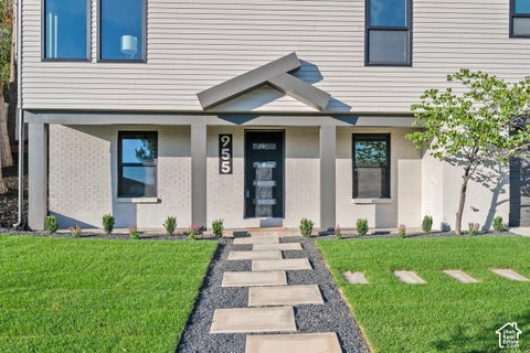 Tiny photo for 955 E NORTHCLIFFE DR, Salt Lake City, UT 84103 (MLS # 2187510)