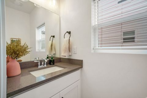 Tiny photo for 1297 S 1080 E, Provo, UT 84606 (MLS # 2151677)